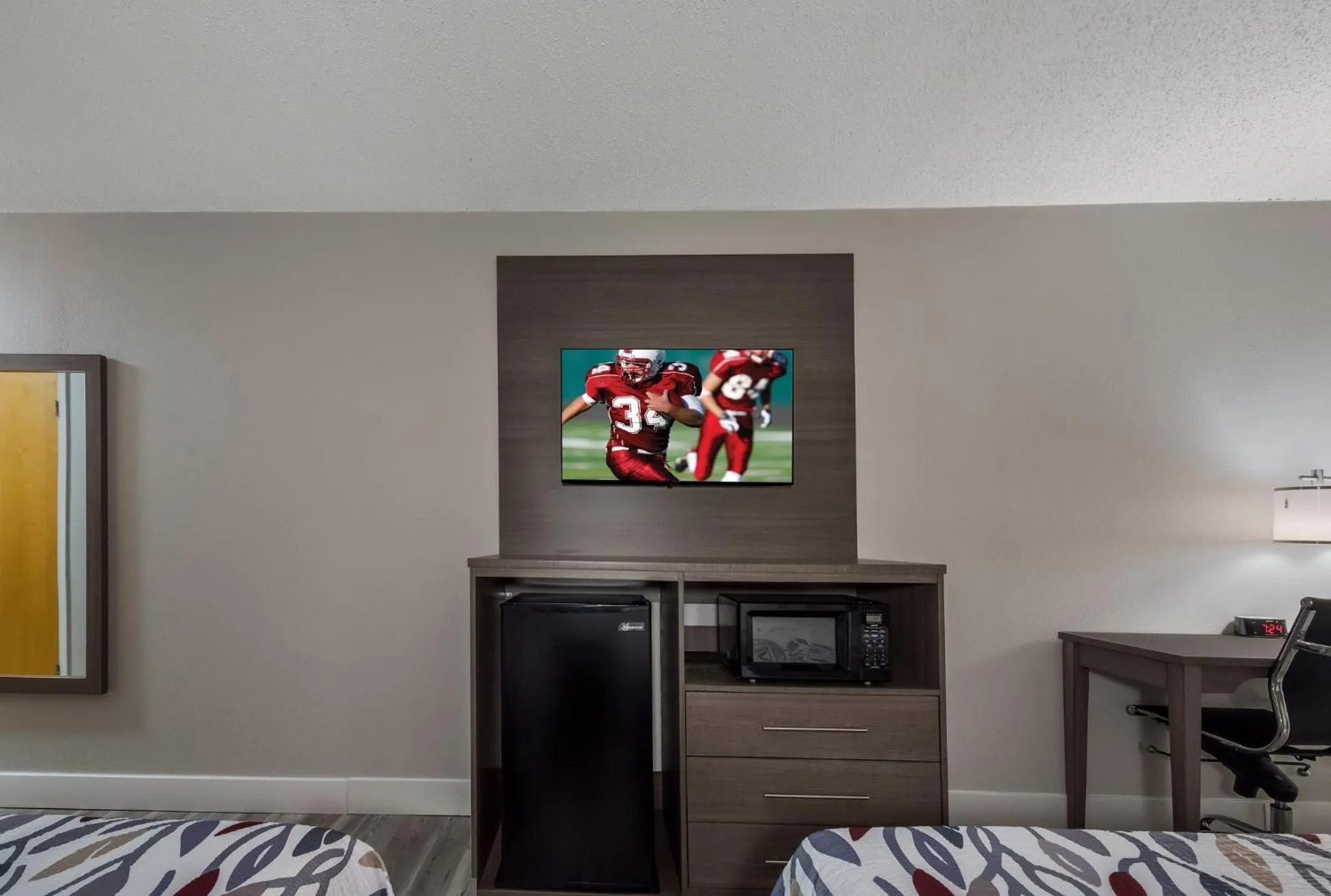 Other, Bed in Red Roof Inn & Suites Vineland - Buena