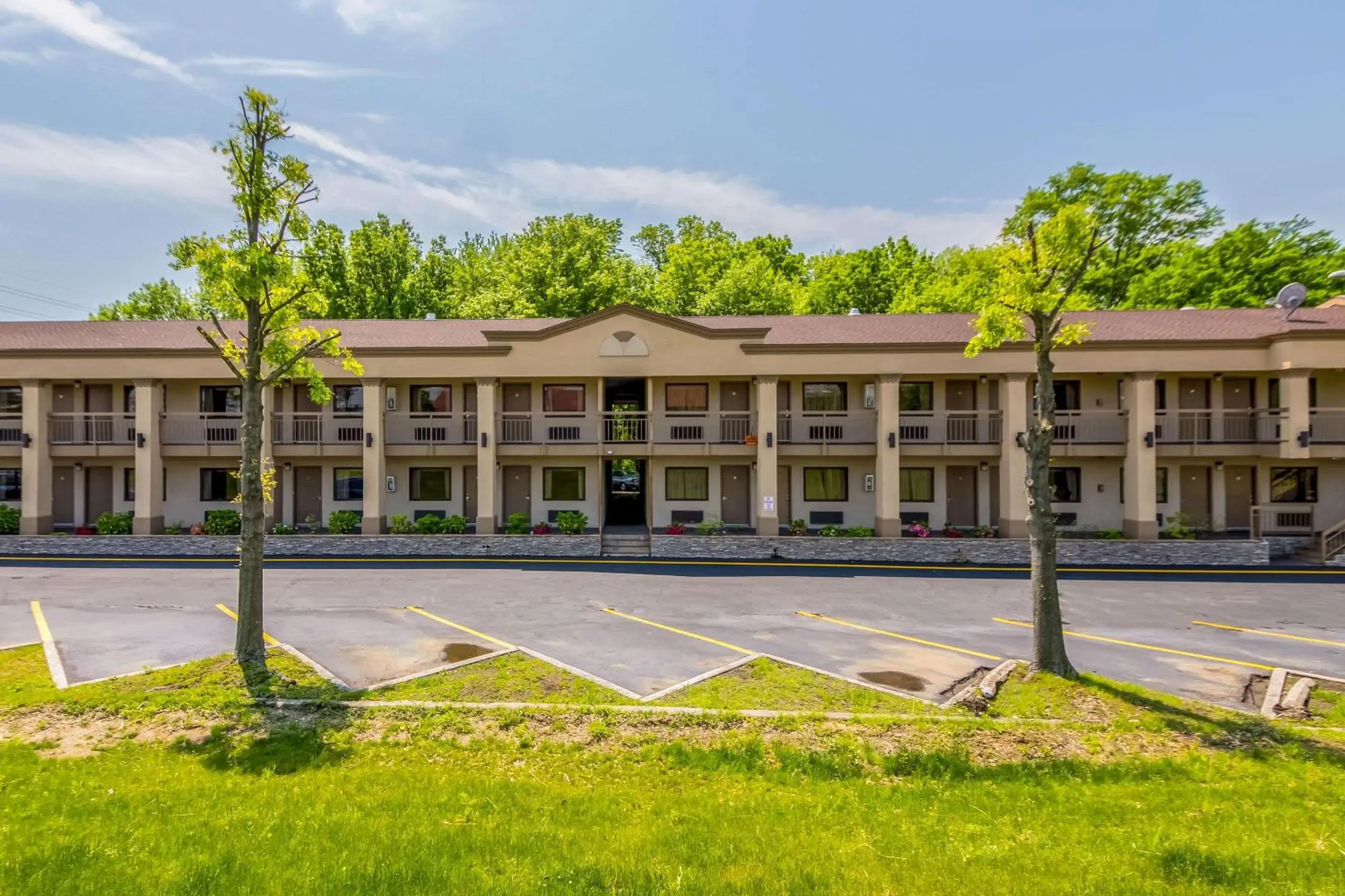 Property building in Econo Lodge Mount Laurel Property building in Econo Lodge Mount Laurel