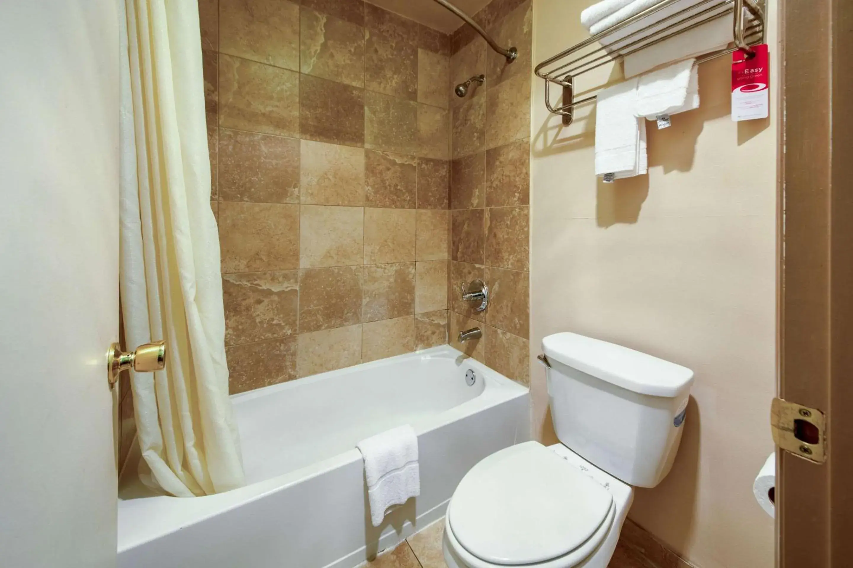 Photo of the whole room in Econo Lodge Mount Laurel Photo of the whole room in Econo Lodge Mount Laurel