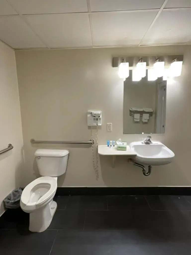 Bathroom in Atlantic Inn