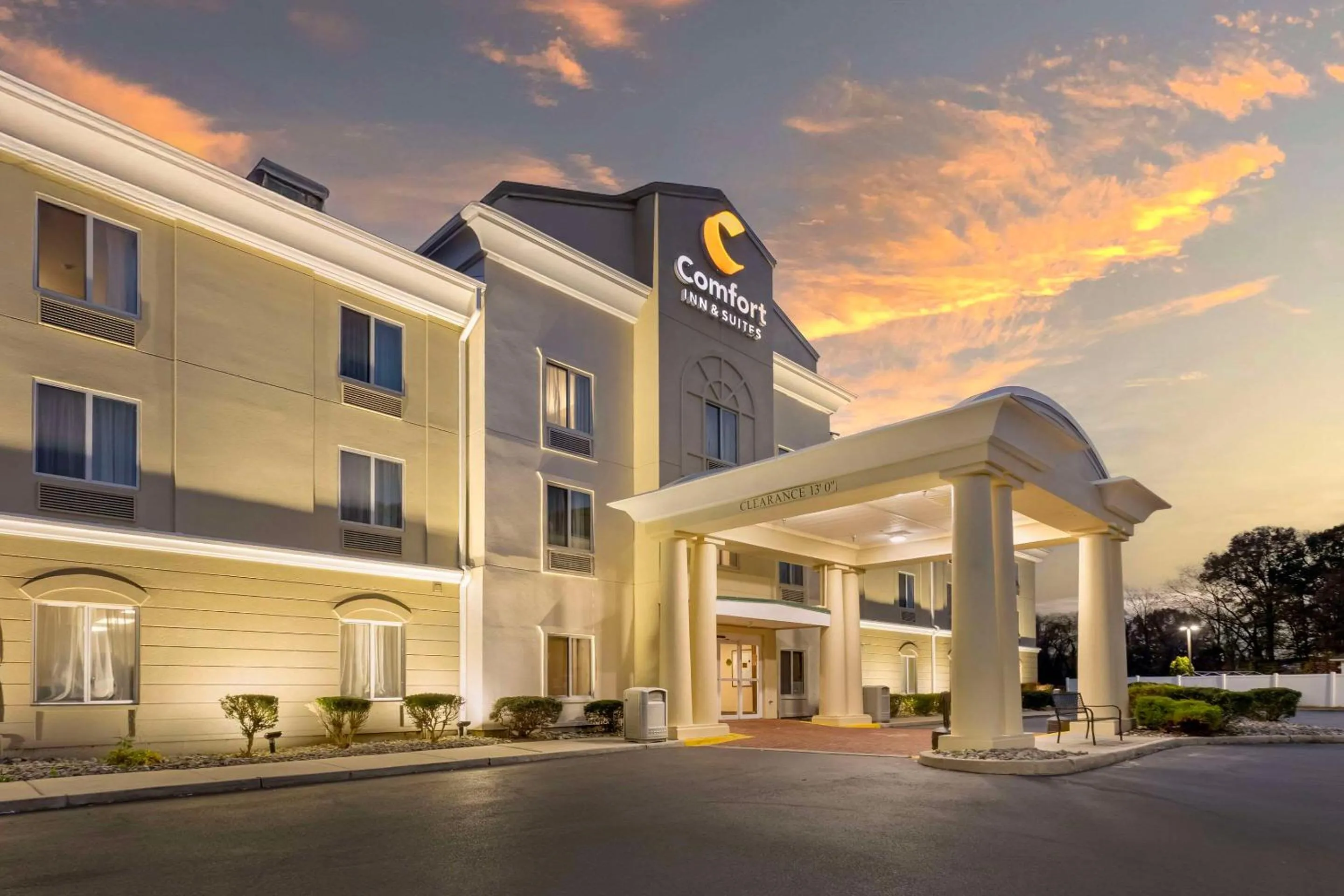 Property building in Comfort Inn & Suites Carneys Point