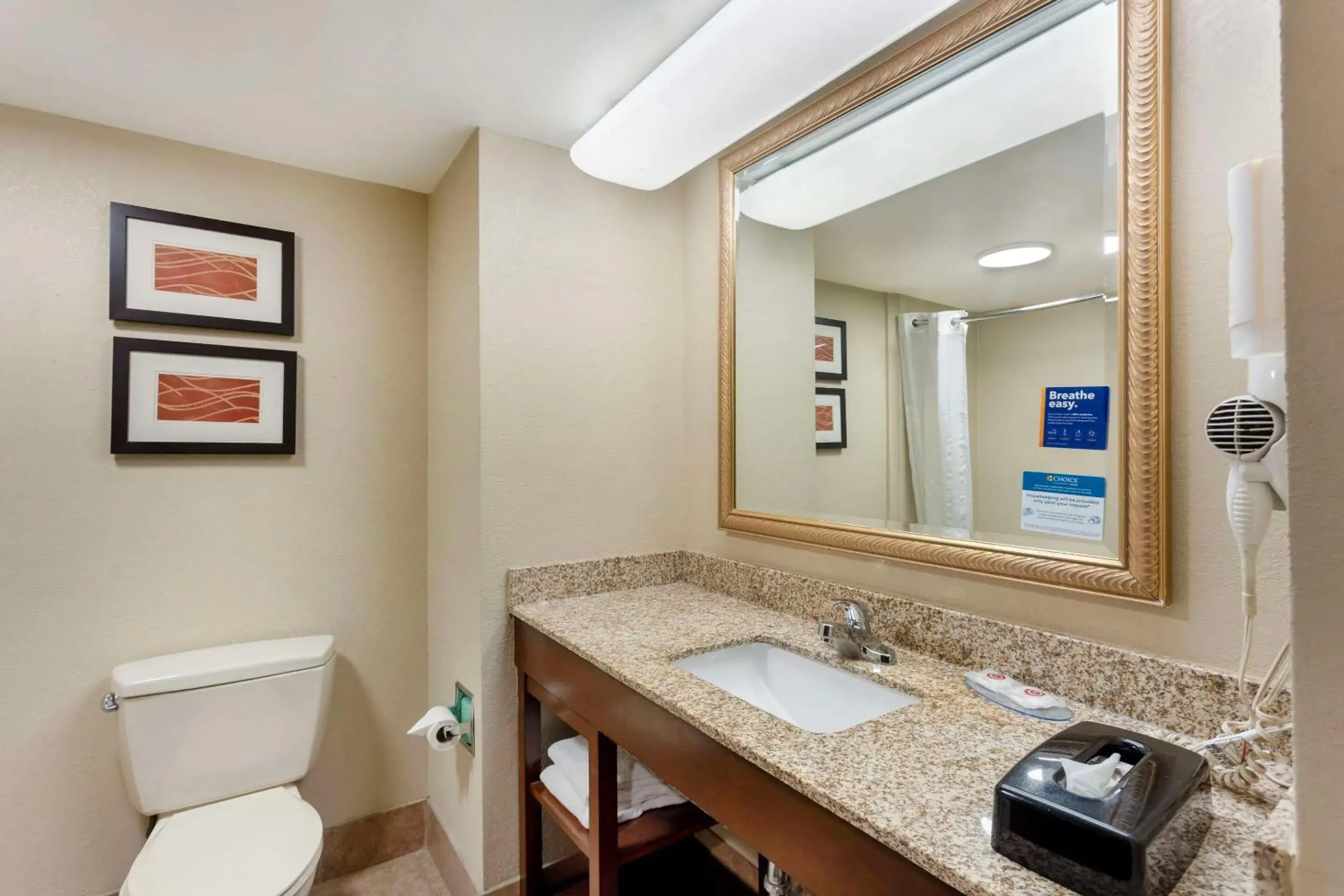 Bedroom in Comfort Inn & Suites Carneys Point Bedroom in Comfort Inn & Suites Carneys Point