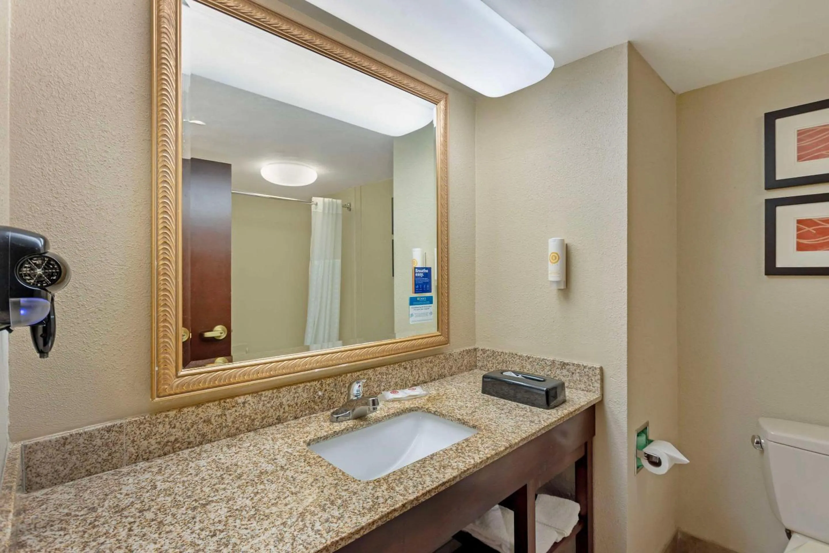 Bedroom in Comfort Inn & Suites Carneys Point