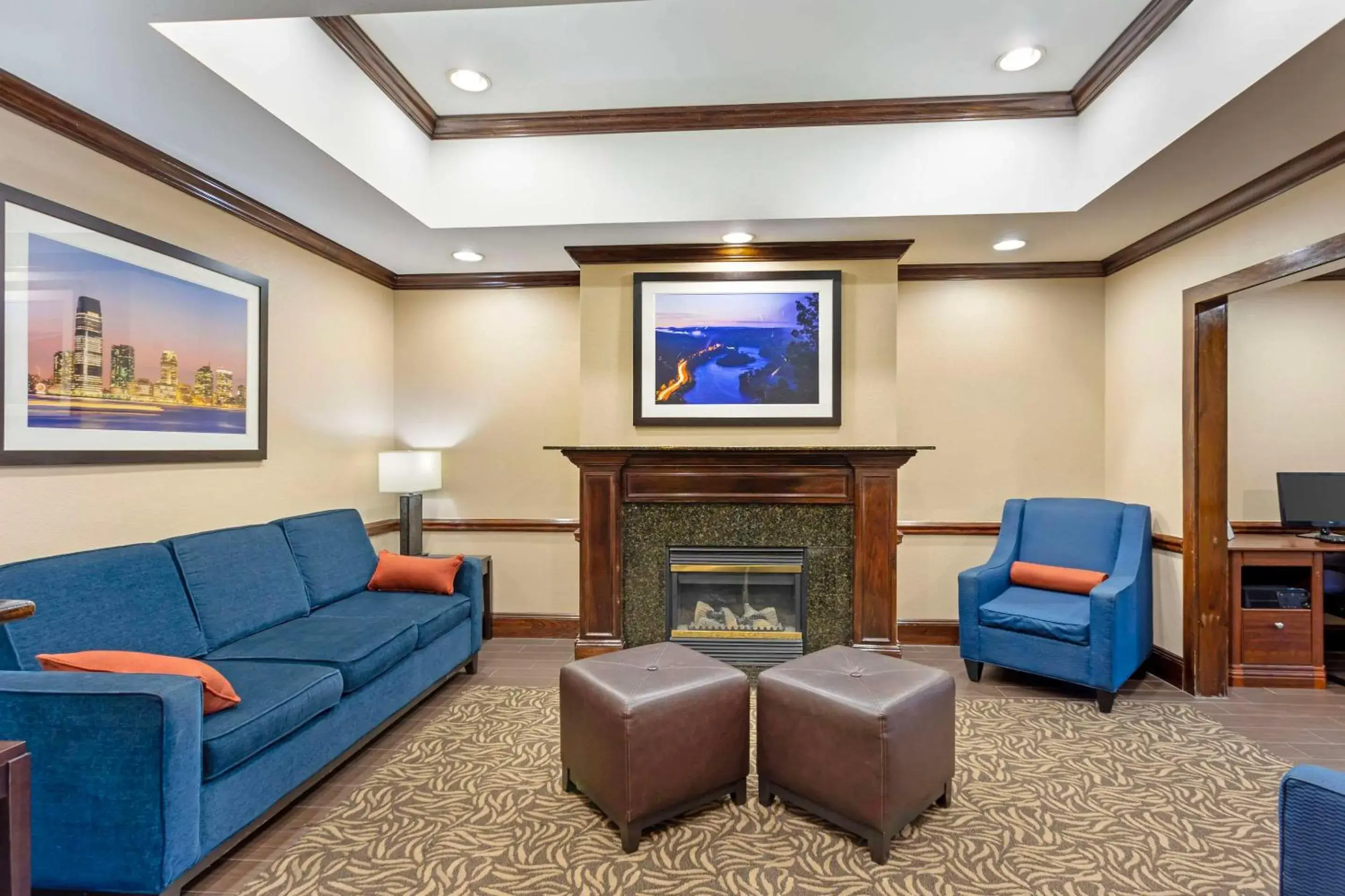 Lobby or reception in Comfort Inn & Suites Carneys Point Lobby or reception in Comfort Inn & Suites Carneys Point