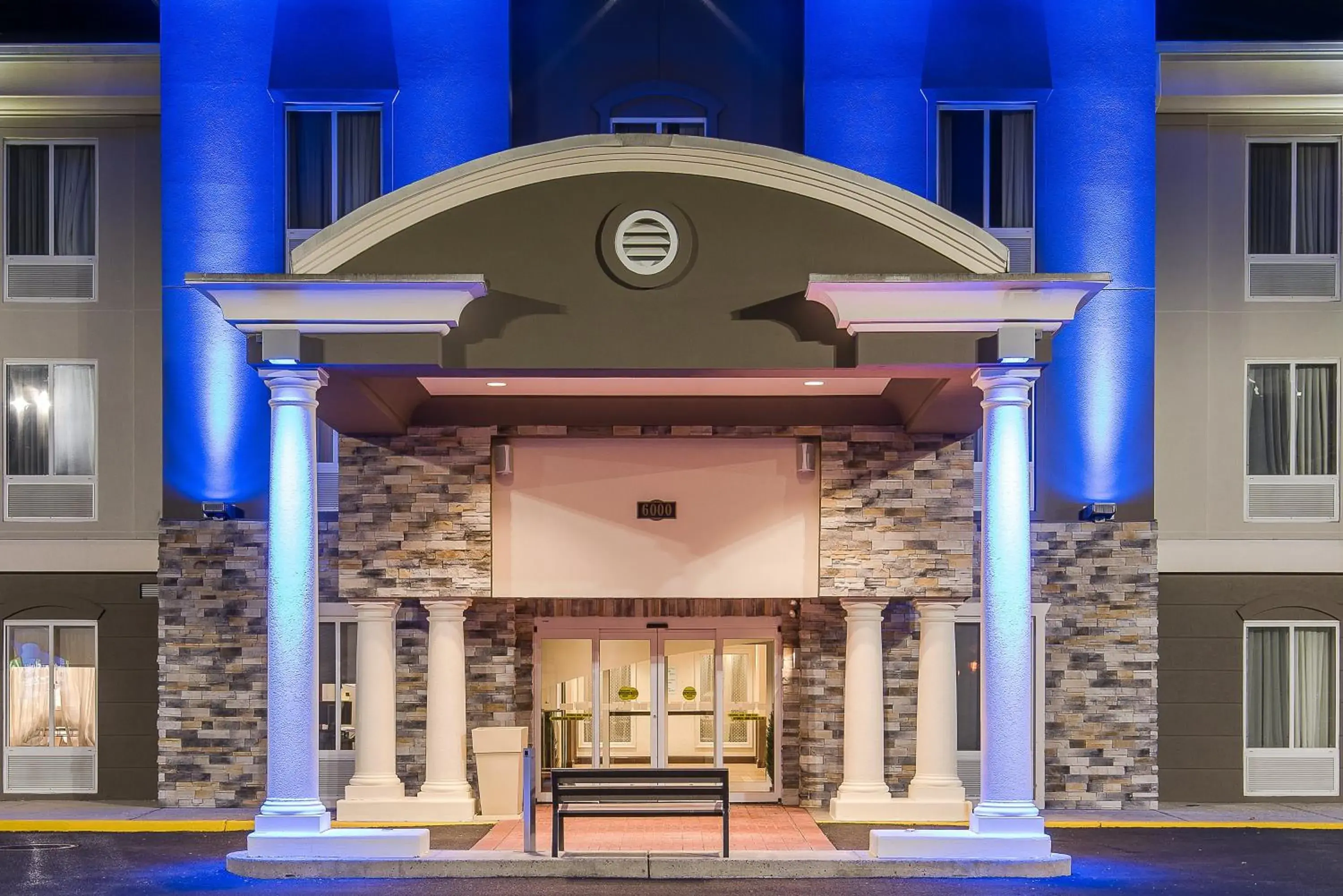 Property building in Holiday Inn Express & Suites Philadelphia - Mt Laurel by IHG Property building in Holiday Inn Express & Suites Philadelphia - Mt Laurel by IHG
