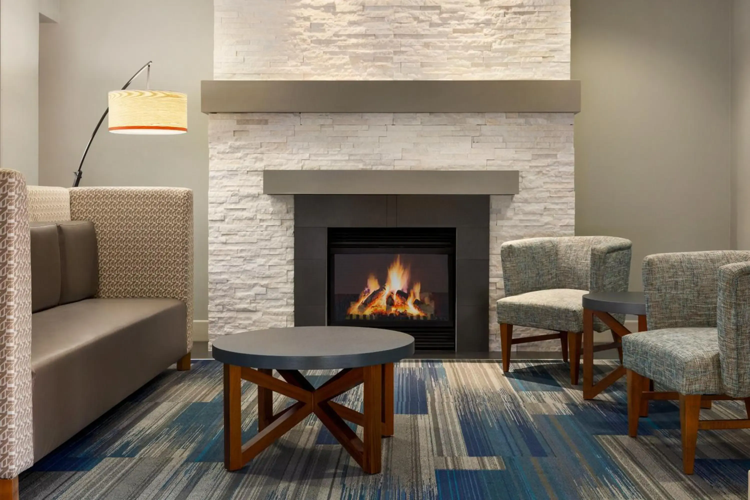 Property building in Holiday Inn Express & Suites Philadelphia - Mt Laurel by IHG Property building in Holiday Inn Express & Suites Philadelphia - Mt Laurel by IHG