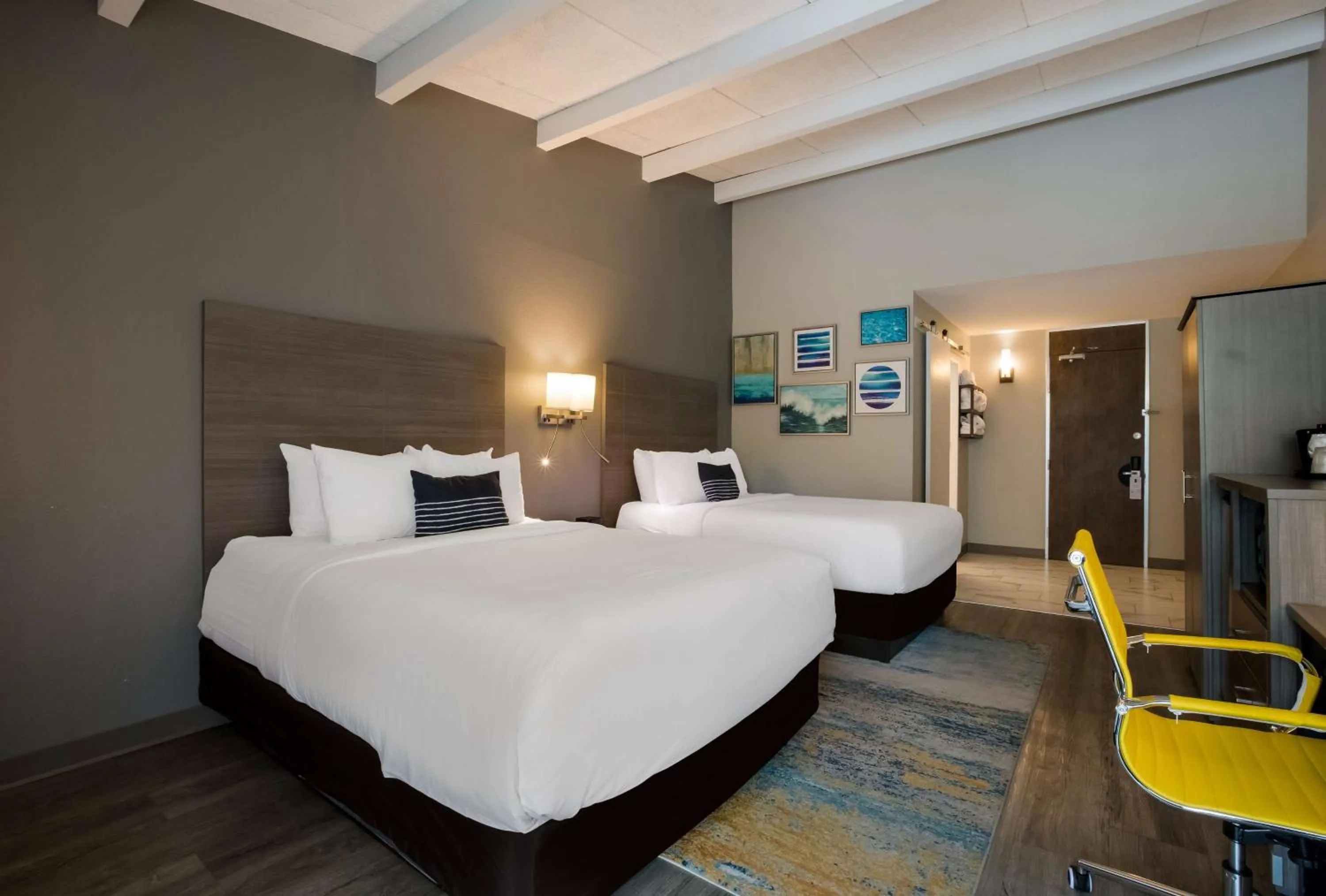 Bedroom, Bed in The Hub Middletown Red Bank- Best Western Signature Collection