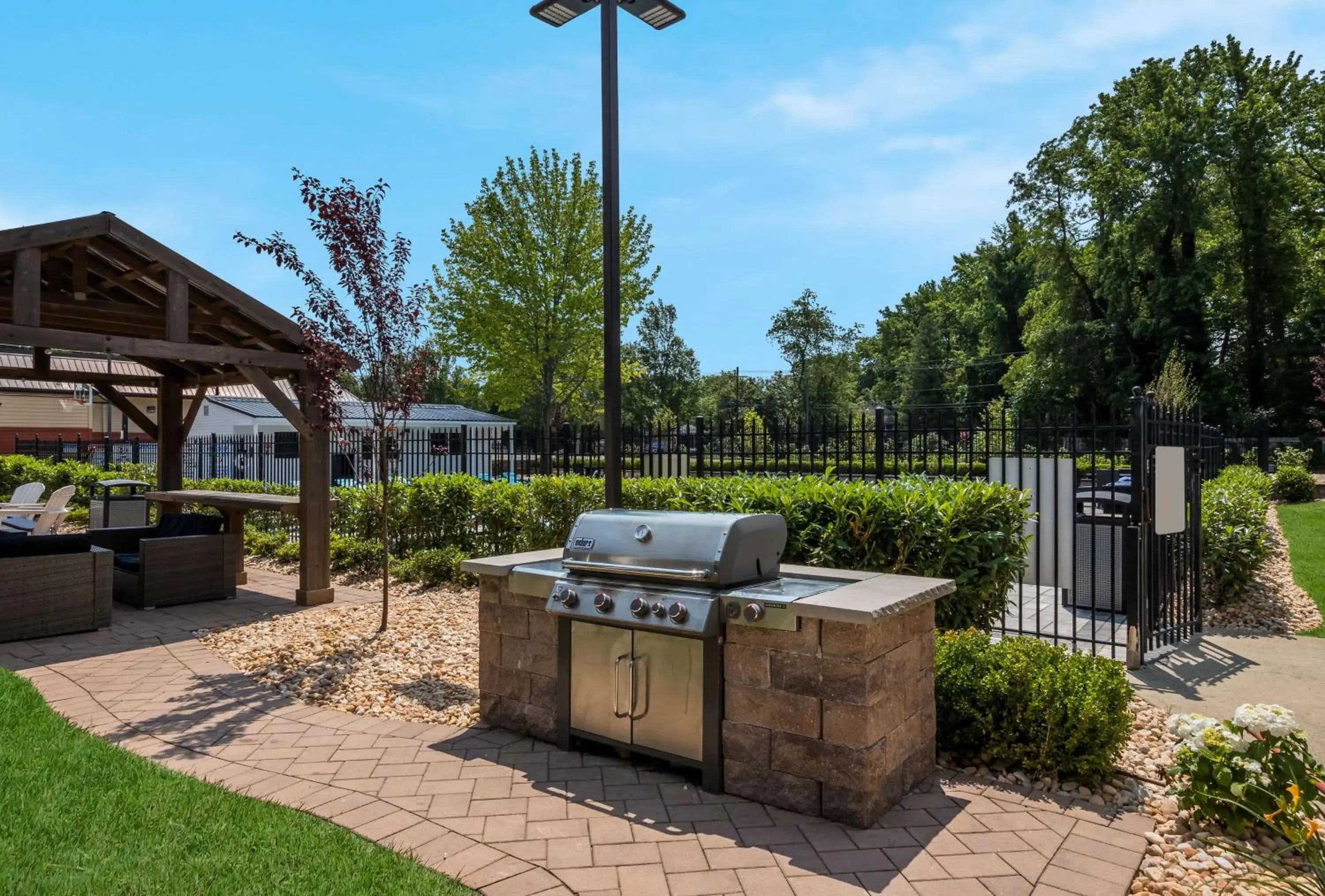 Property building in The Hub Middletown Red Bank- Best Western Signature Collection Property building in The Hub Middletown Red Bank- Best Western Signature Collection
