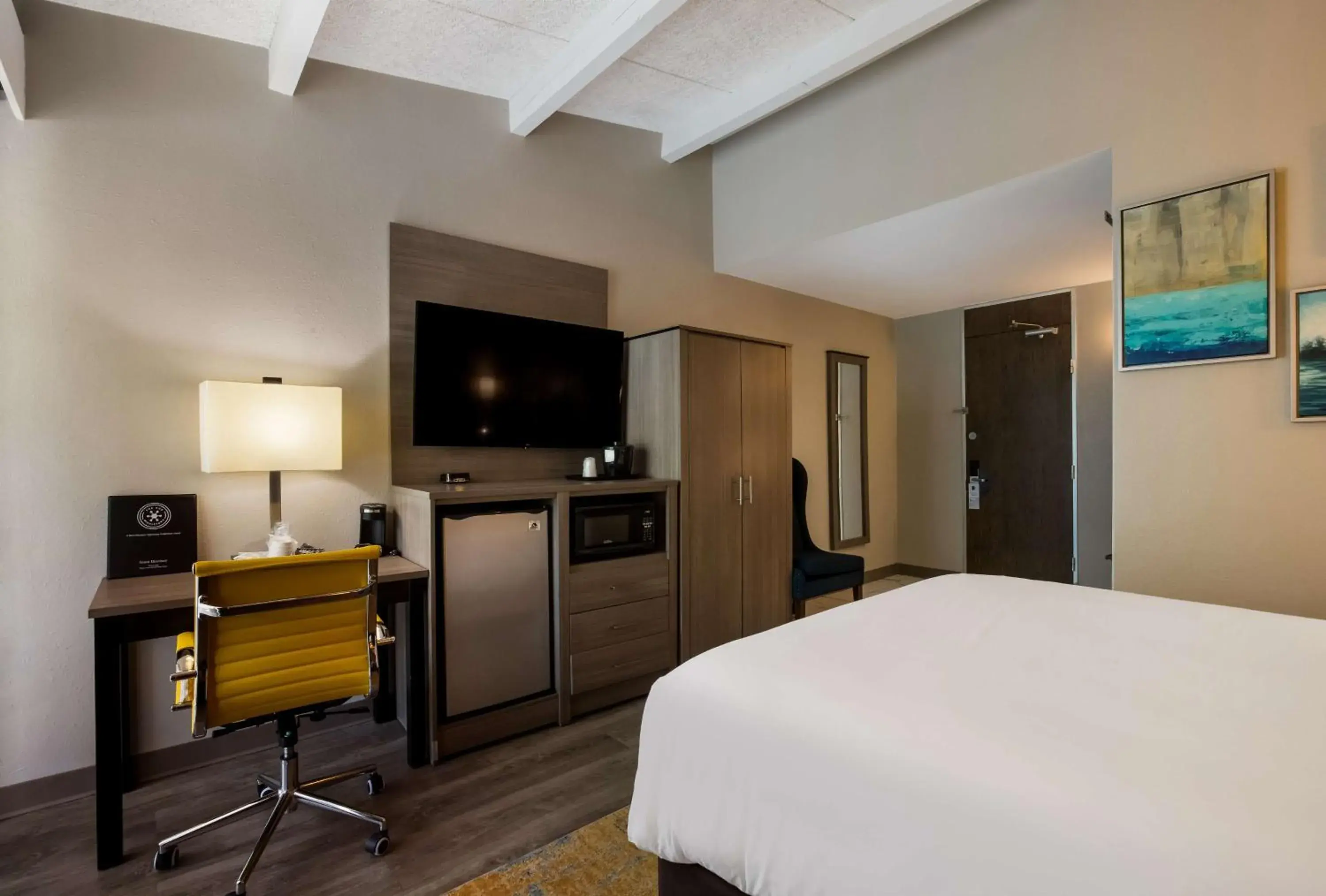 Bedroom, Bed in The Hub Middletown Red Bank- Best Western Signature Collection Bedroom, Bed in The Hub Middletown Red Bank- Best Western Signature Collection