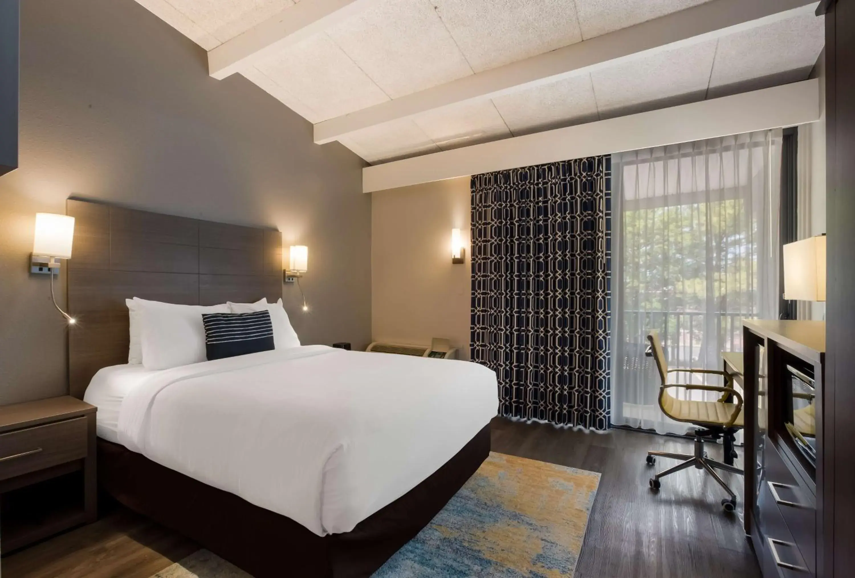 Bedroom, Bed in The Hub Middletown Red Bank- Best Western Signature Collection Bedroom, Bed in The Hub Middletown Red Bank- Best Western Signature Collection