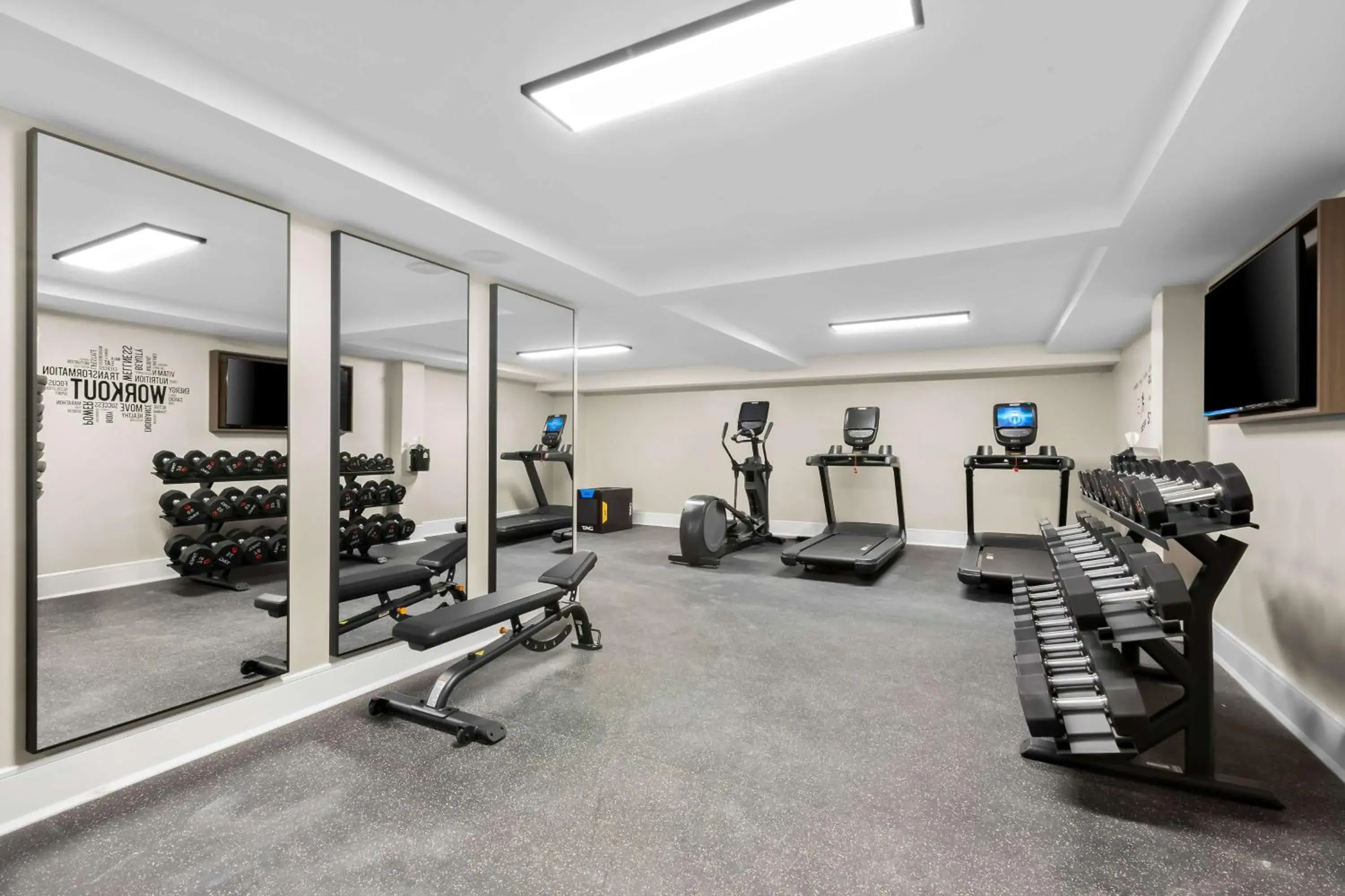 Fitness centre/facilities in Latitude Suites Tinton Falls Eatontown - BW Premier Collection Fitness centre/facilities in Latitude Suites Tinton Falls Eatontown - BW Premier Collection