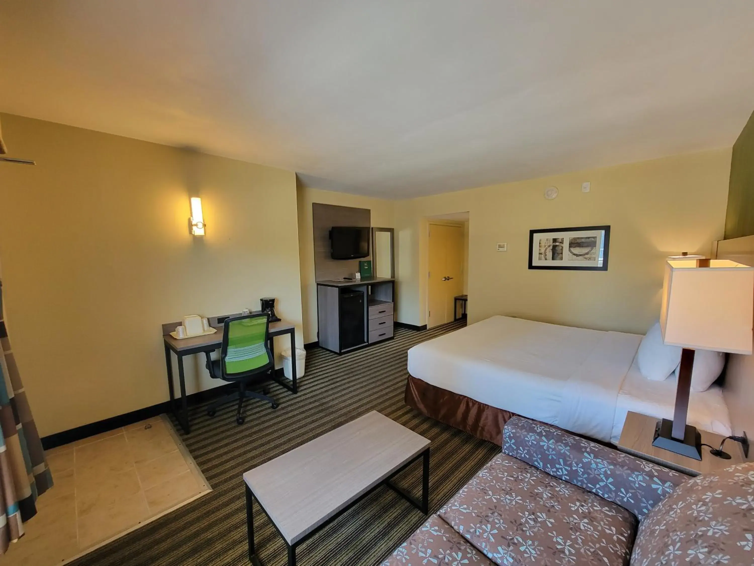 Photo of the whole room, Bed in Quality Inn Flamingo Photo of the whole room, Bed in Quality Inn Flamingo