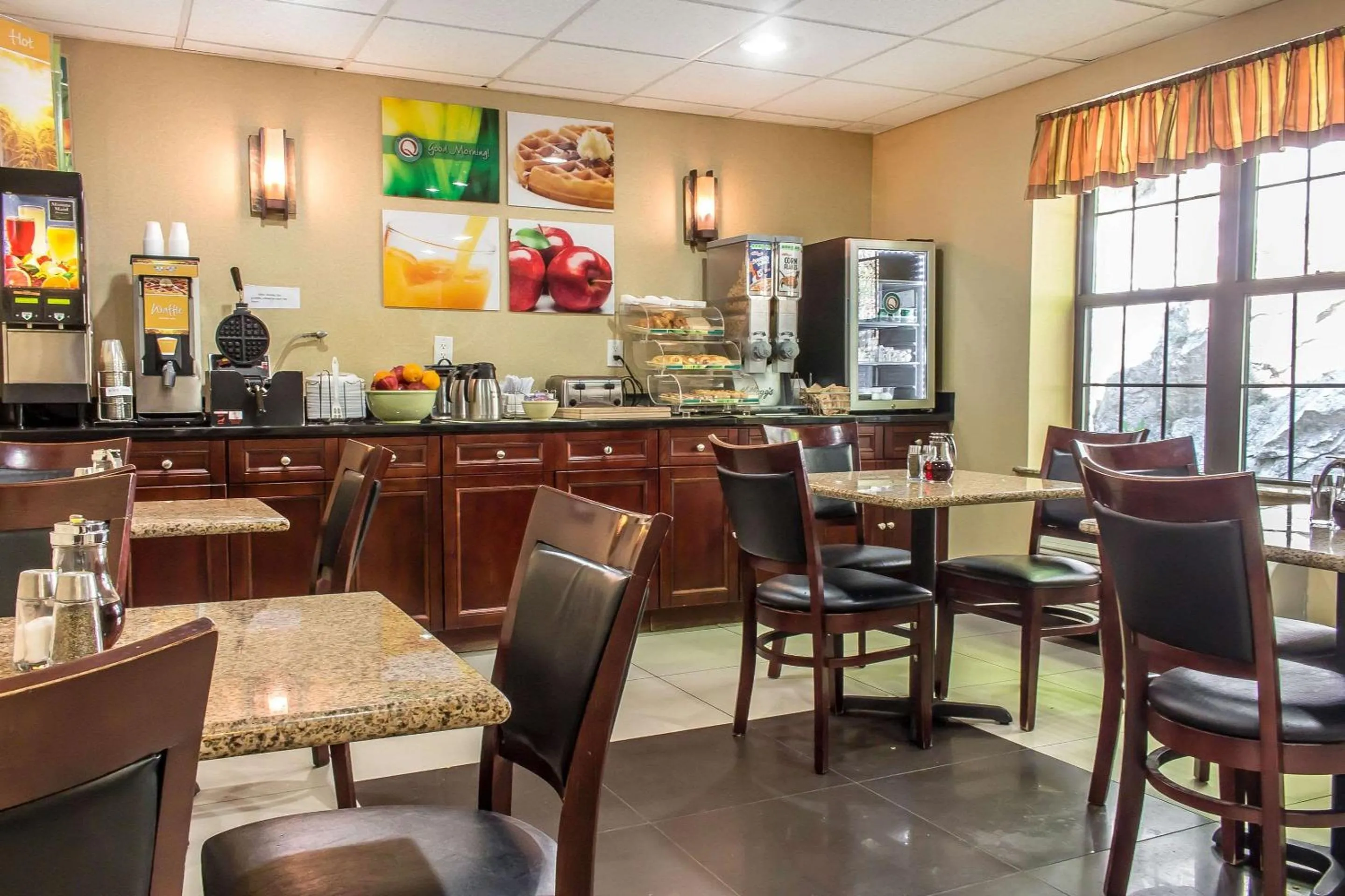 Restaurant/places to eat in Quality Inn near Mountain Creek