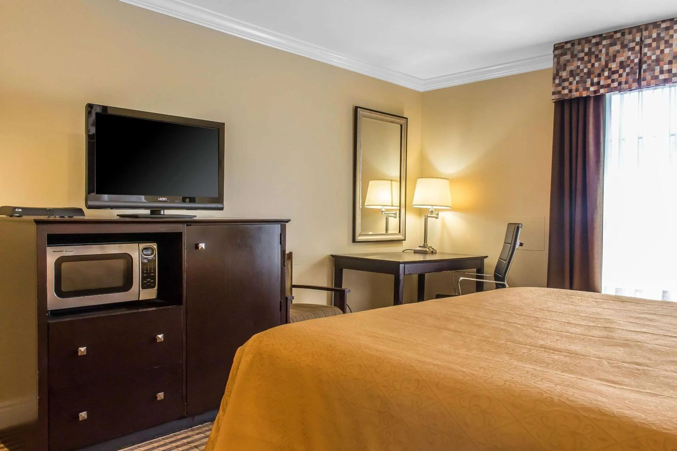 Photo of the whole room, Bed in Quality Inn near Mountain Creek