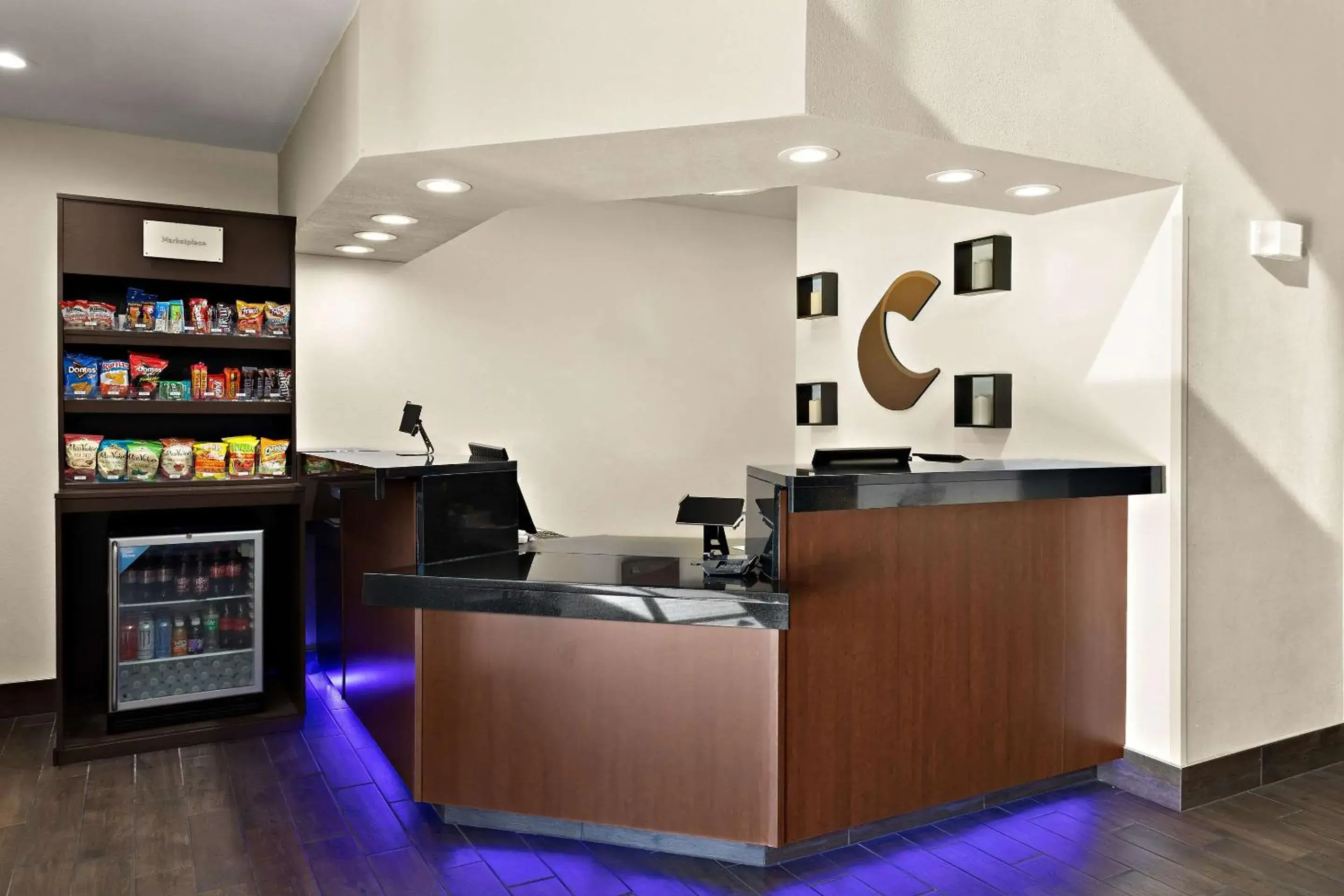 Lobby or reception in Comfort Suites University Lobby or reception in Comfort Suites University