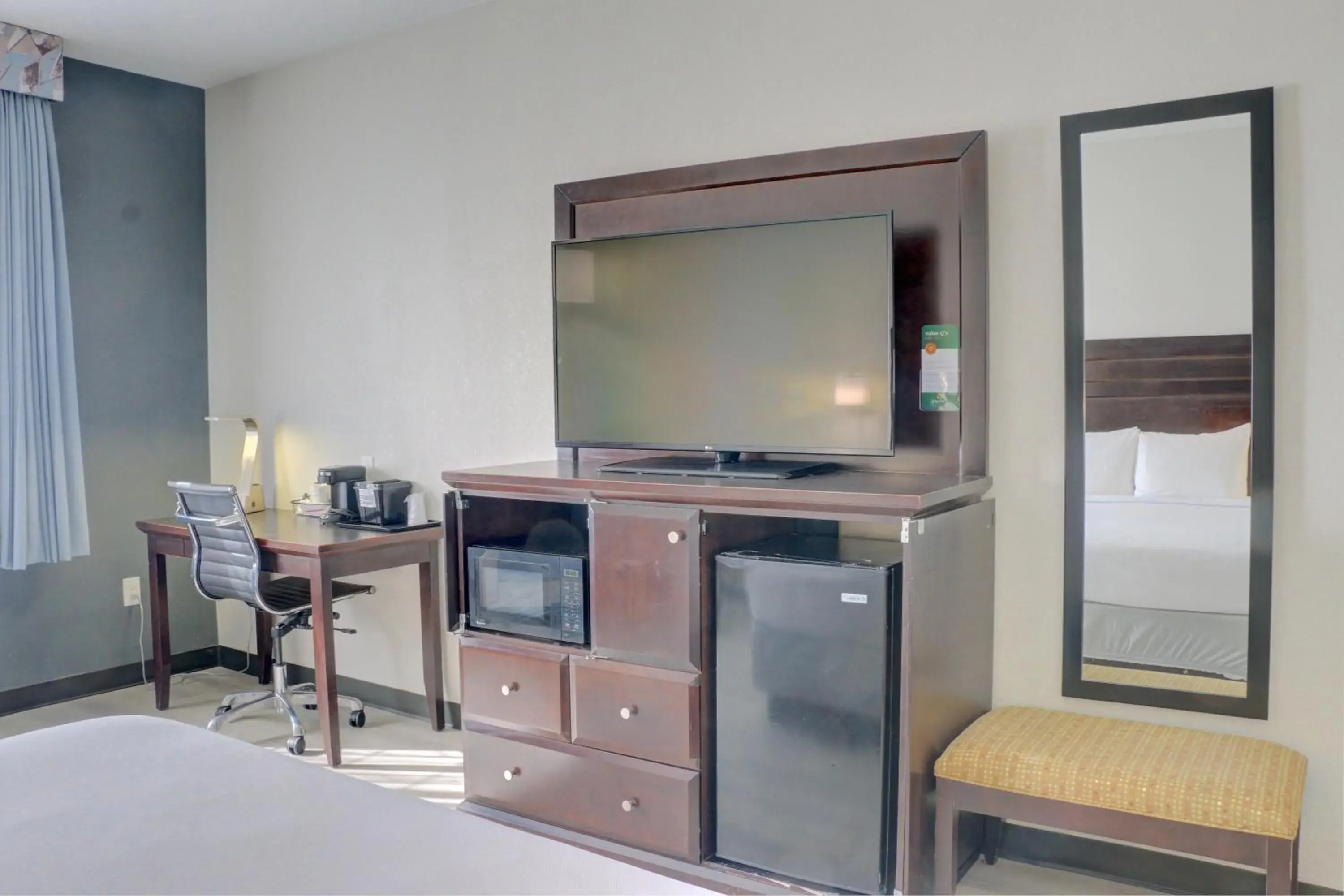 Bed in Quality Inn & Suites Roswell North Bed in Quality Inn & Suites Roswell North