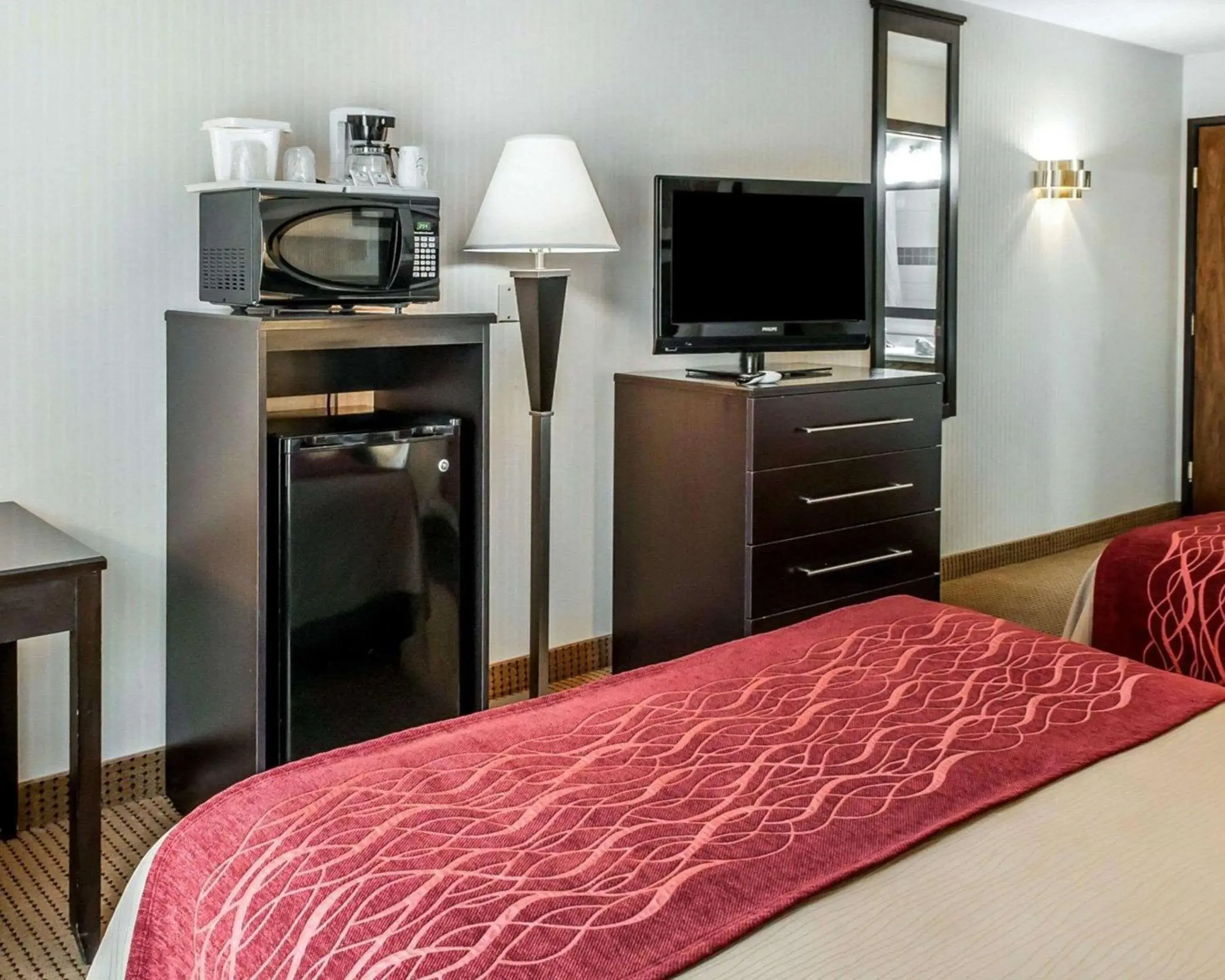 Photo of the whole room, Bed in Quality Inn & Suites Farmington Photo of the whole room, Bed in Quality Inn & Suites Farmington