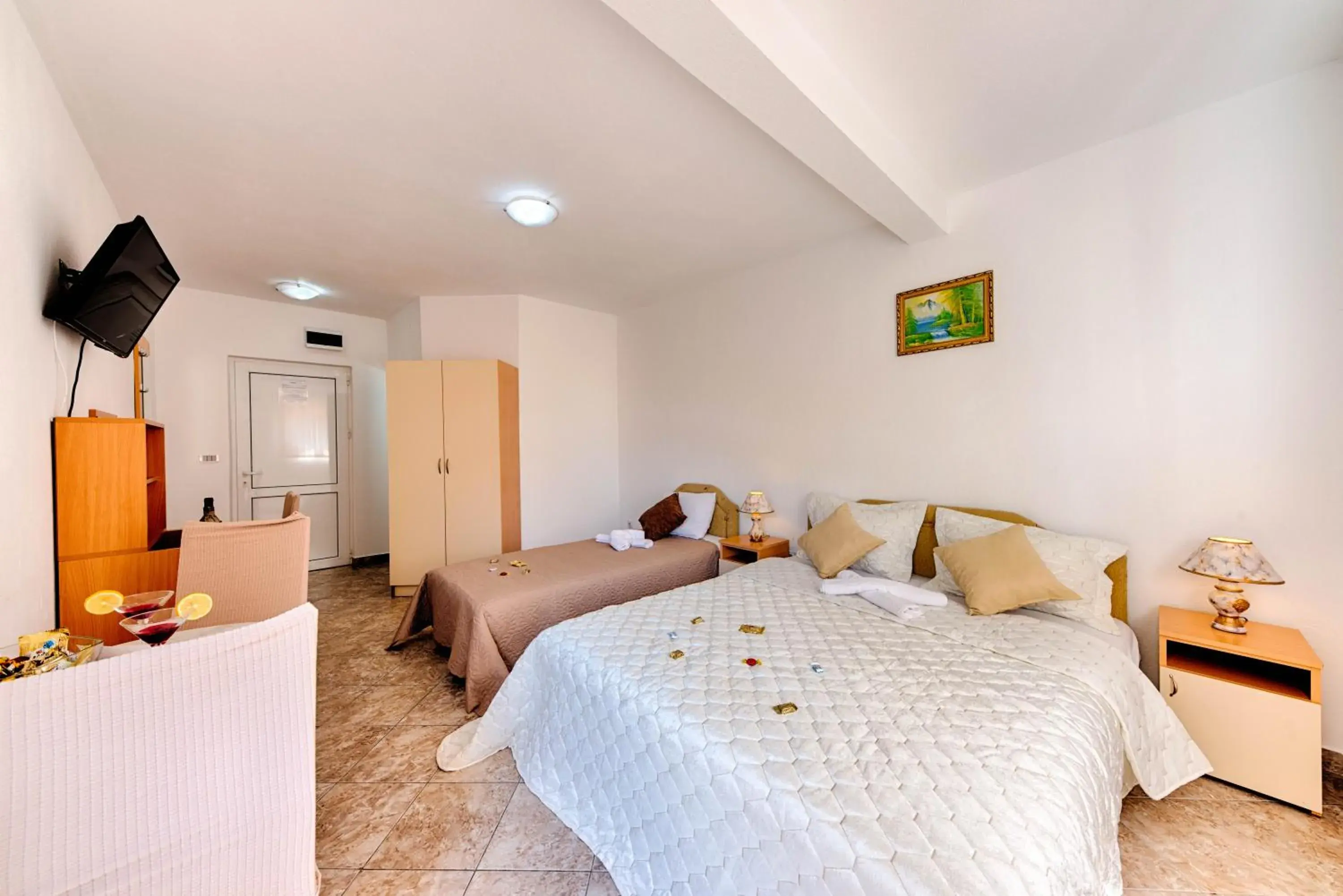 Bed in HOTEL DANA Bed in HOTEL DANA