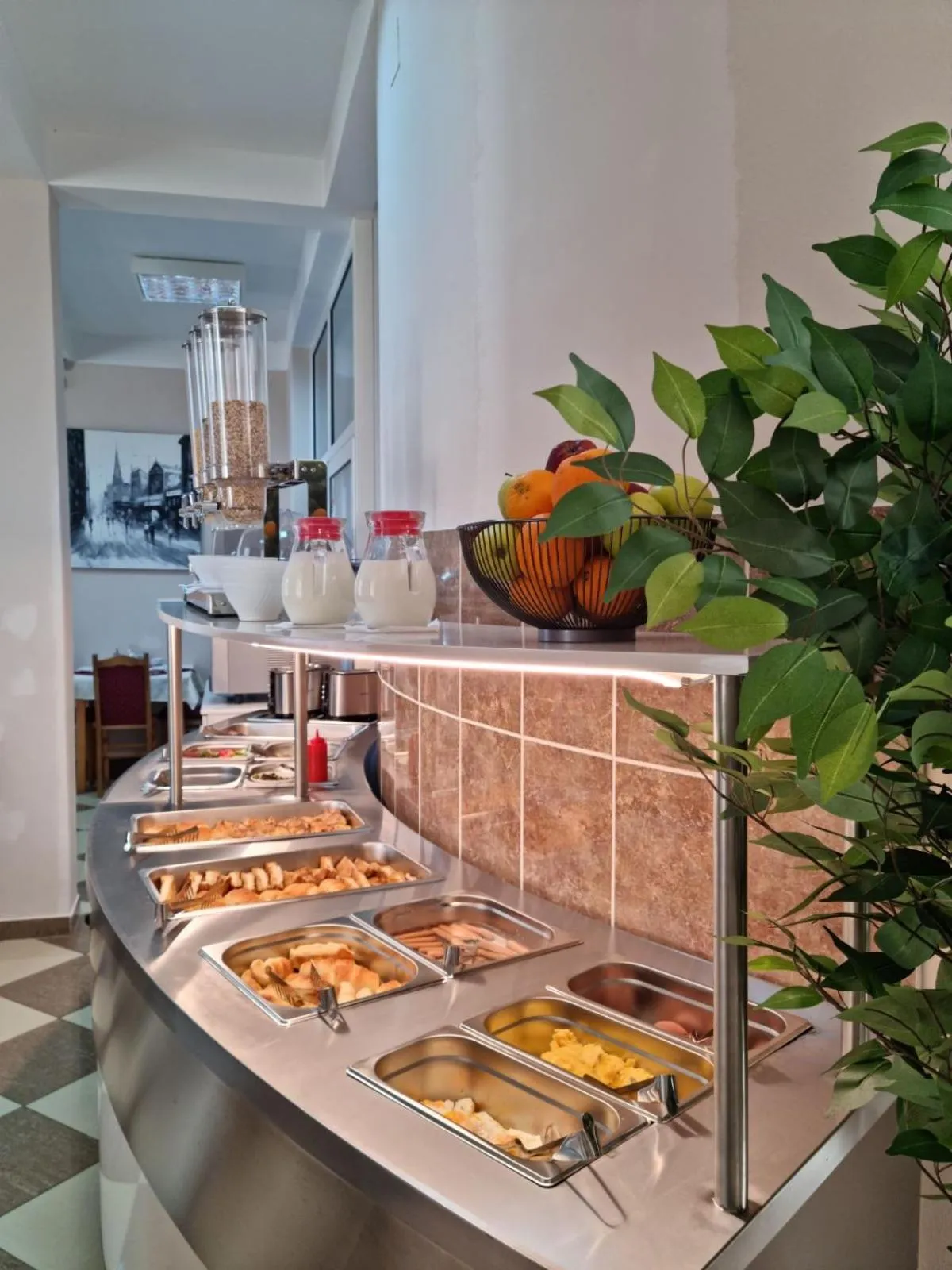 Food and drinks in HOTEL DANA