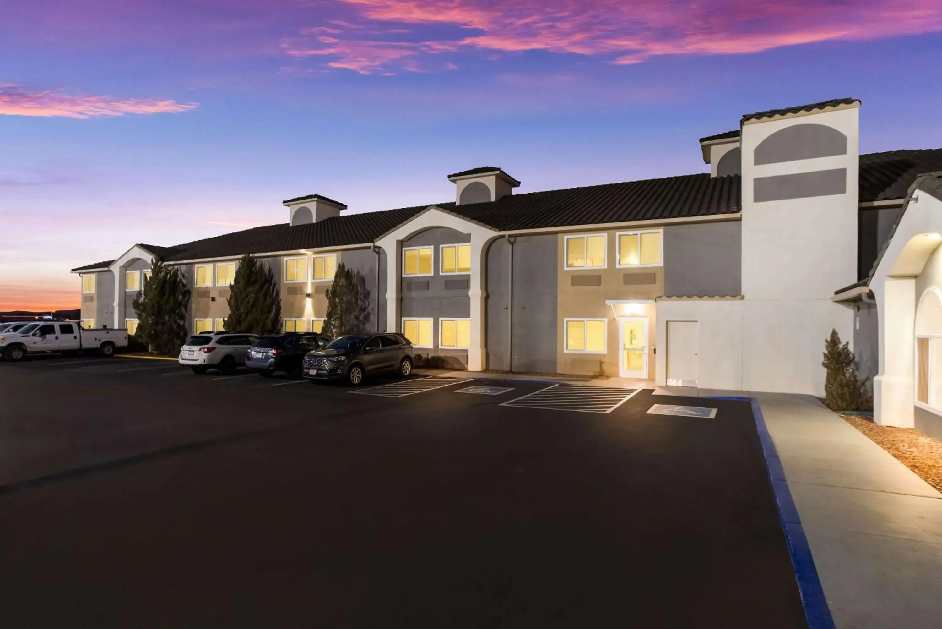 Property building in Best Western Grants Inn Property building in Best Western Grants Inn