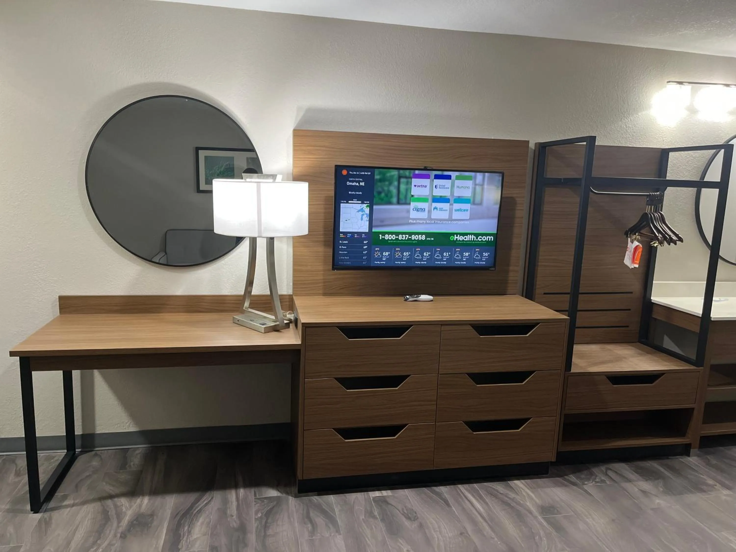 TV and multimedia, Bed in Quality Inn & Suites Near White Sands National Park