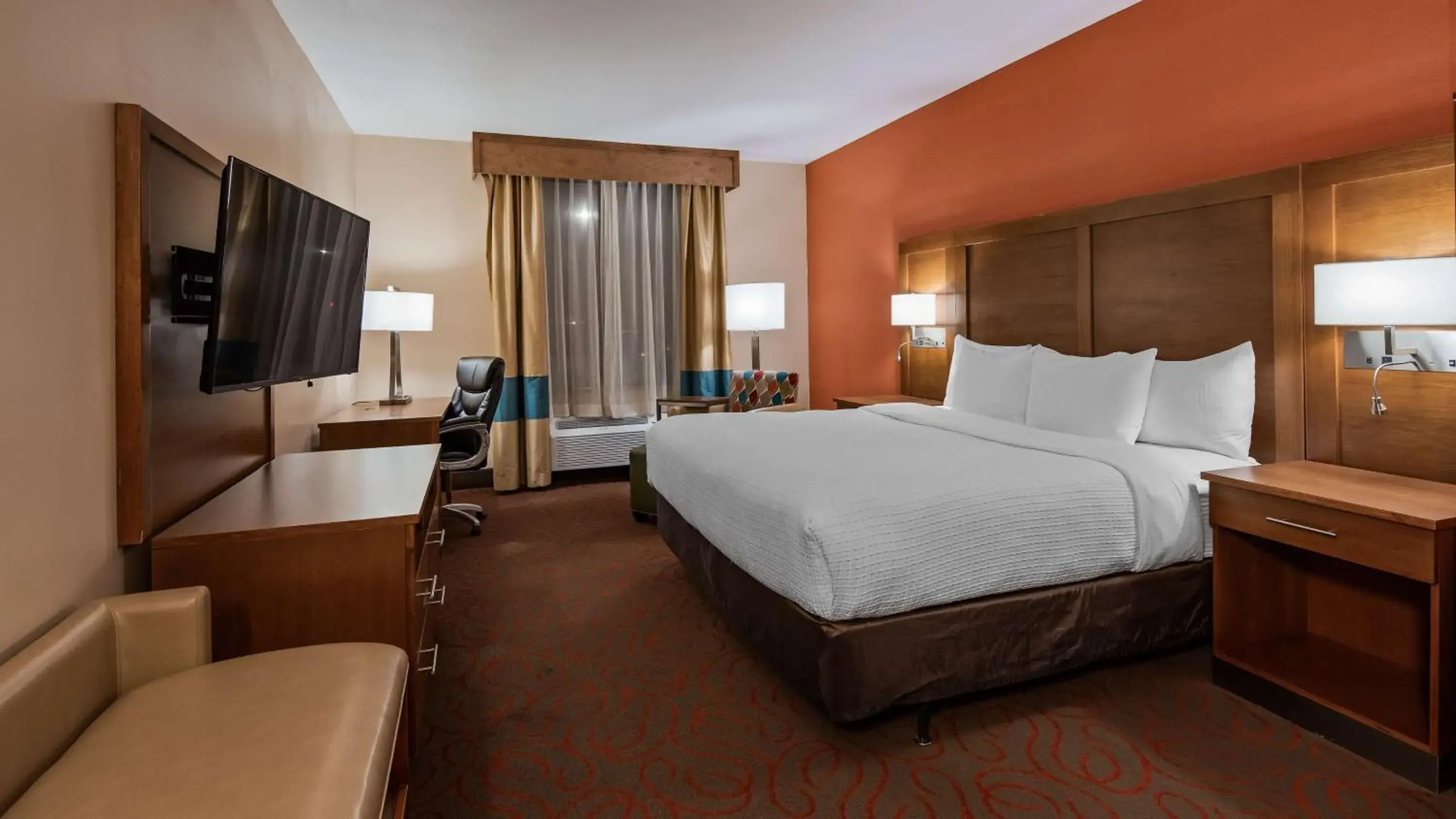 Photo of the whole room, Bed in Best Western Cannon A.F.B. Photo of the whole room, Bed in Best Western Cannon A.F.B.