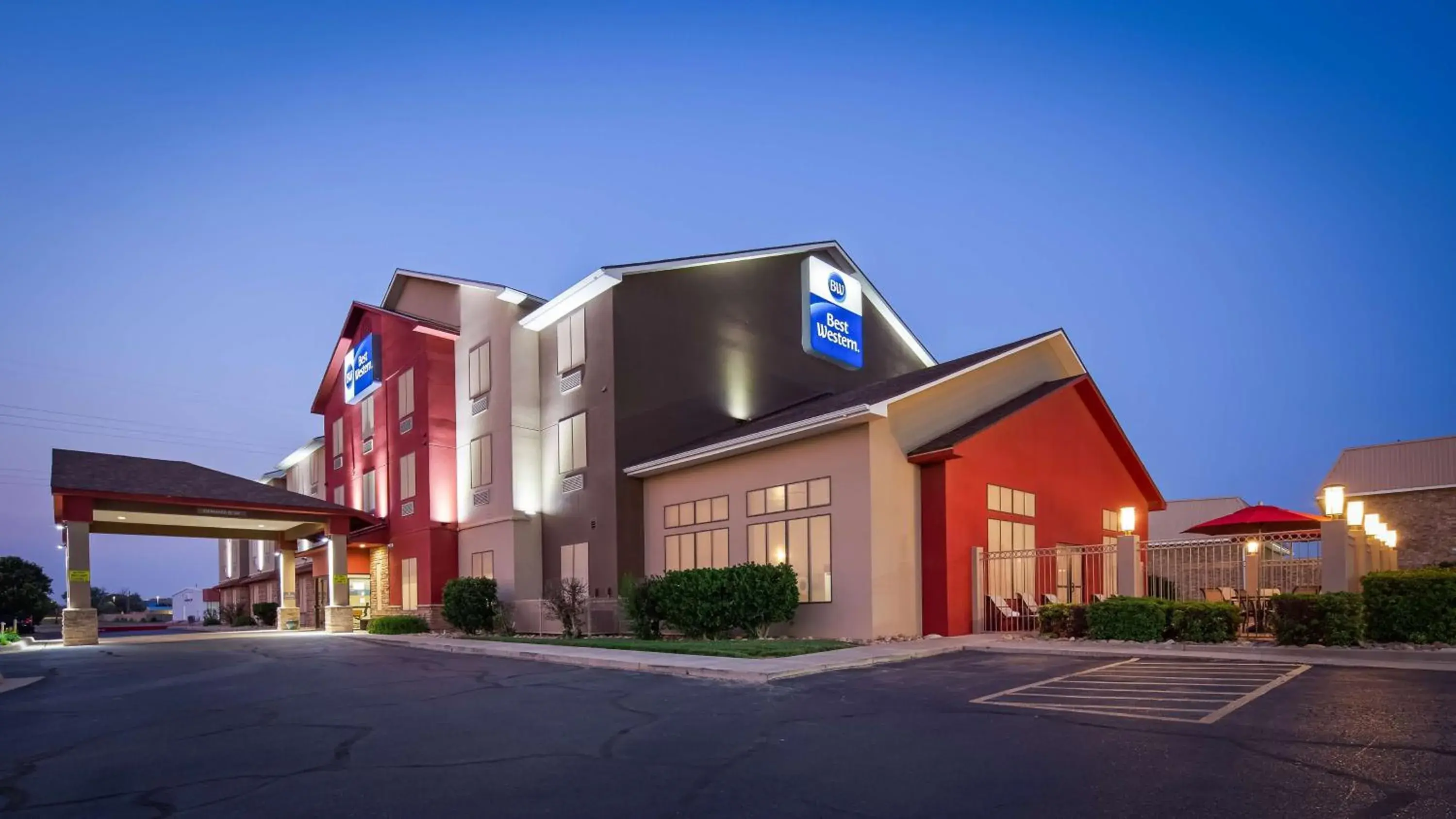 Property building in Best Western Cannon A.F.B. Property building in Best Western Cannon A.F.B.