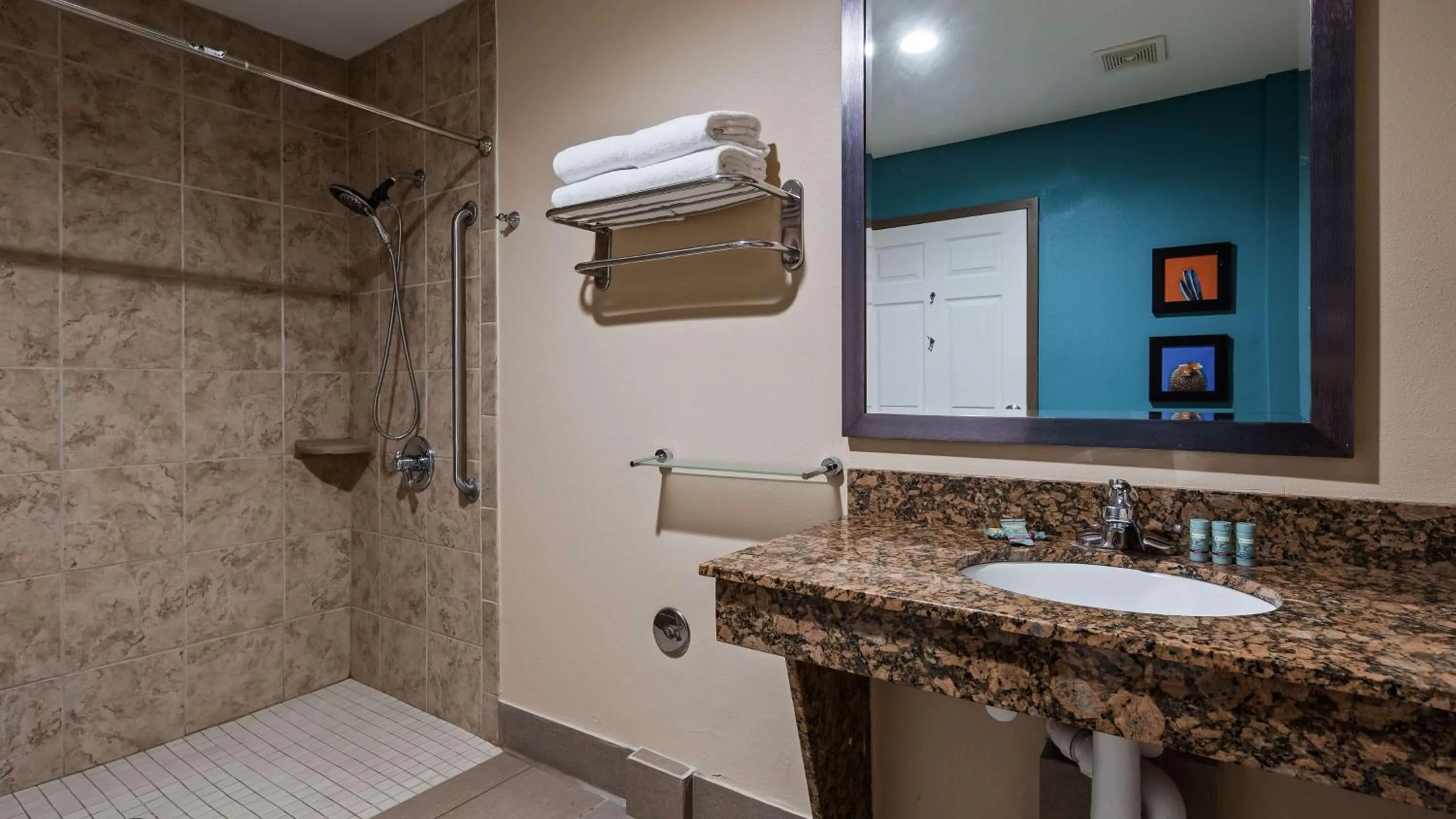 Bathroom in Best Western Cannon A.F.B.