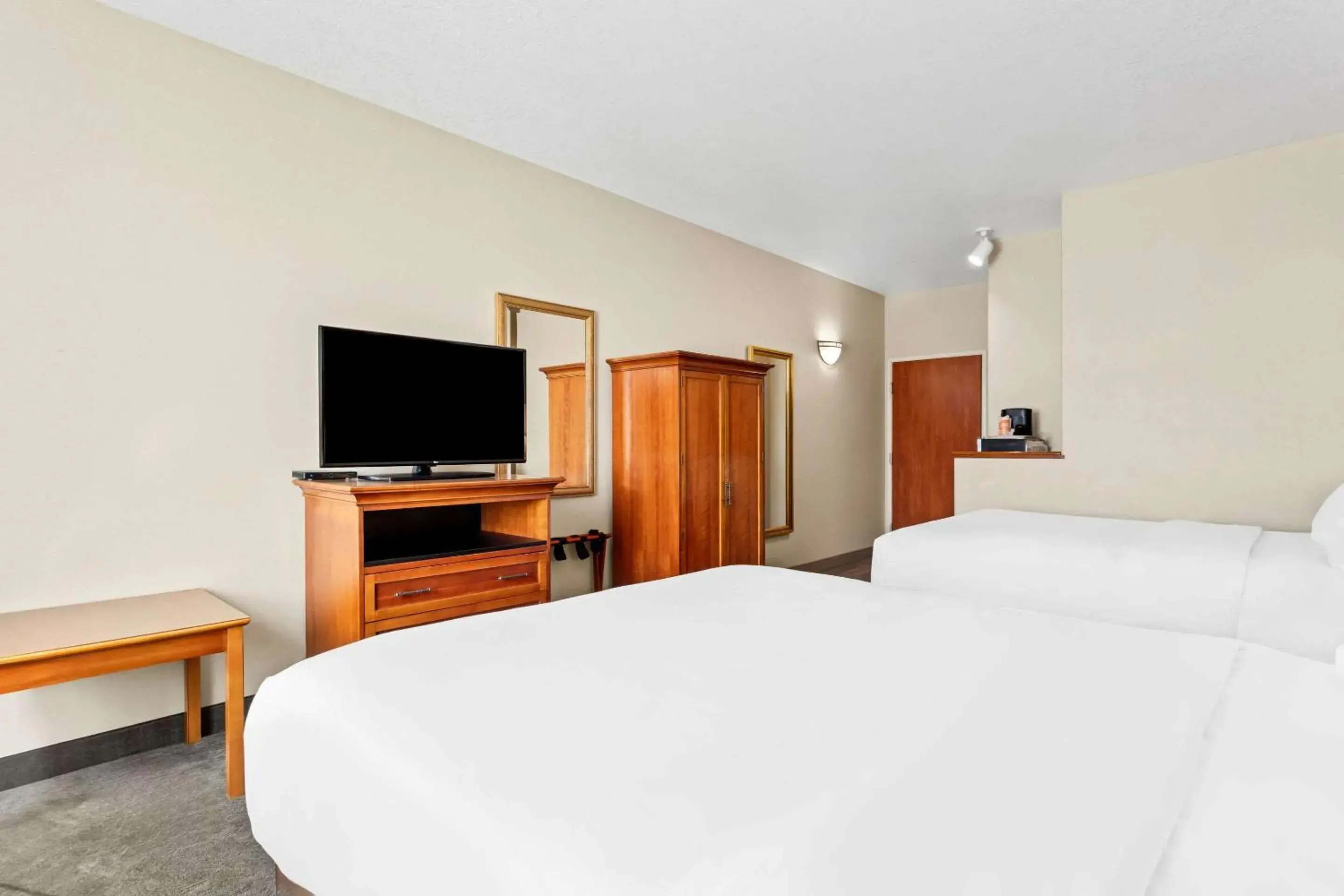 Bedroom, Bed in Comfort Inn & Suites I-25 near Spaceport America Bedroom, Bed in Comfort Inn & Suites I-25 near Spaceport America