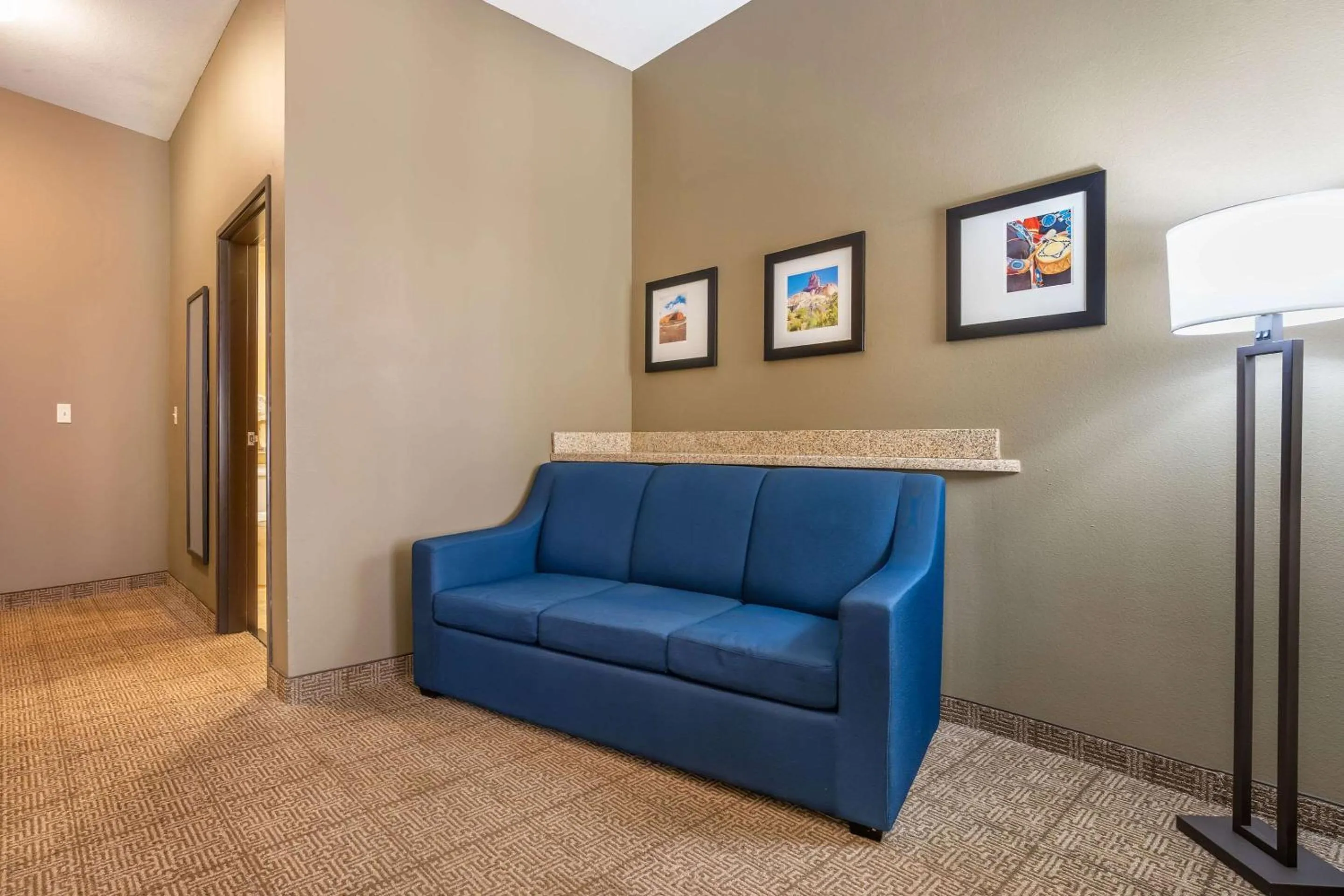 Bedroom in Comfort Suites Gallup East Route 66 and I-40