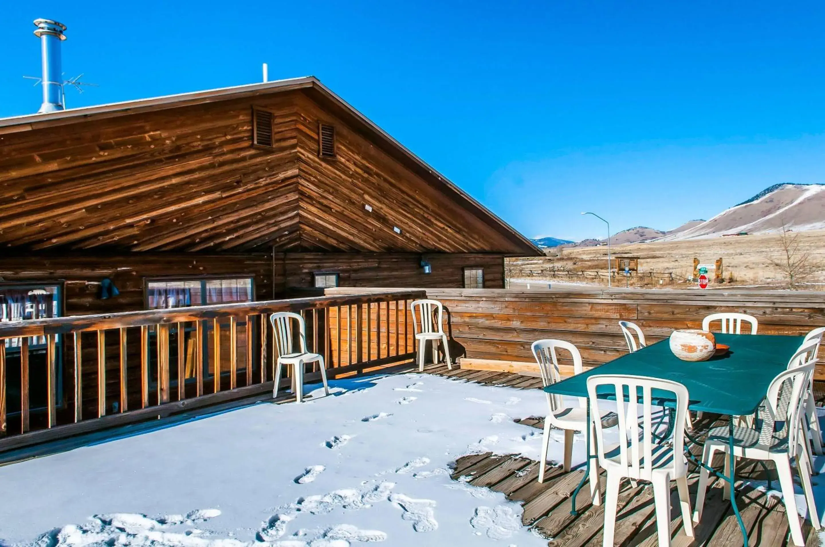 Property building in Econo Lodge Eagle Nest Property building in Econo Lodge Eagle Nest