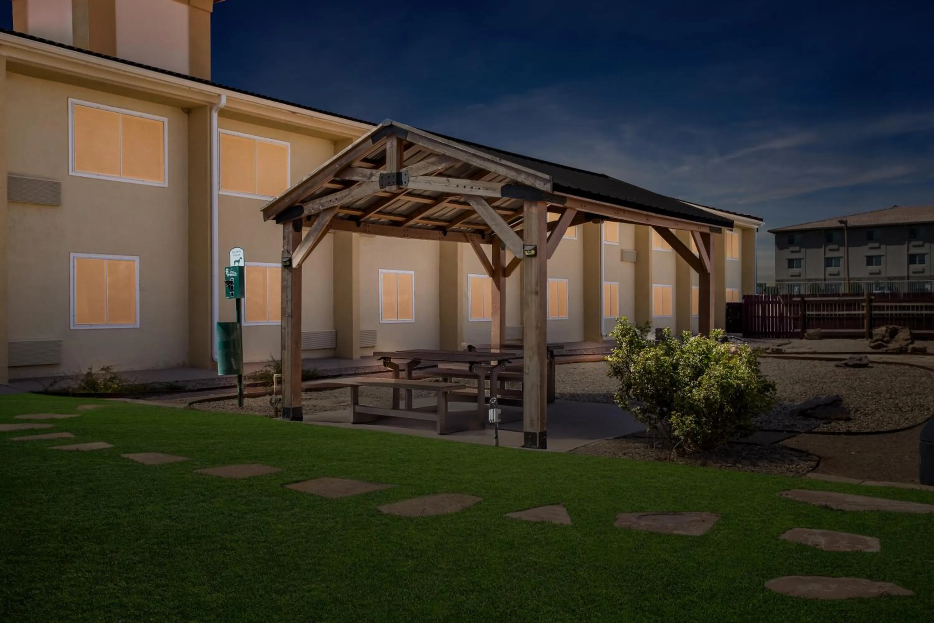 Property building in Comfort Inn Santa Rosa on Route 66