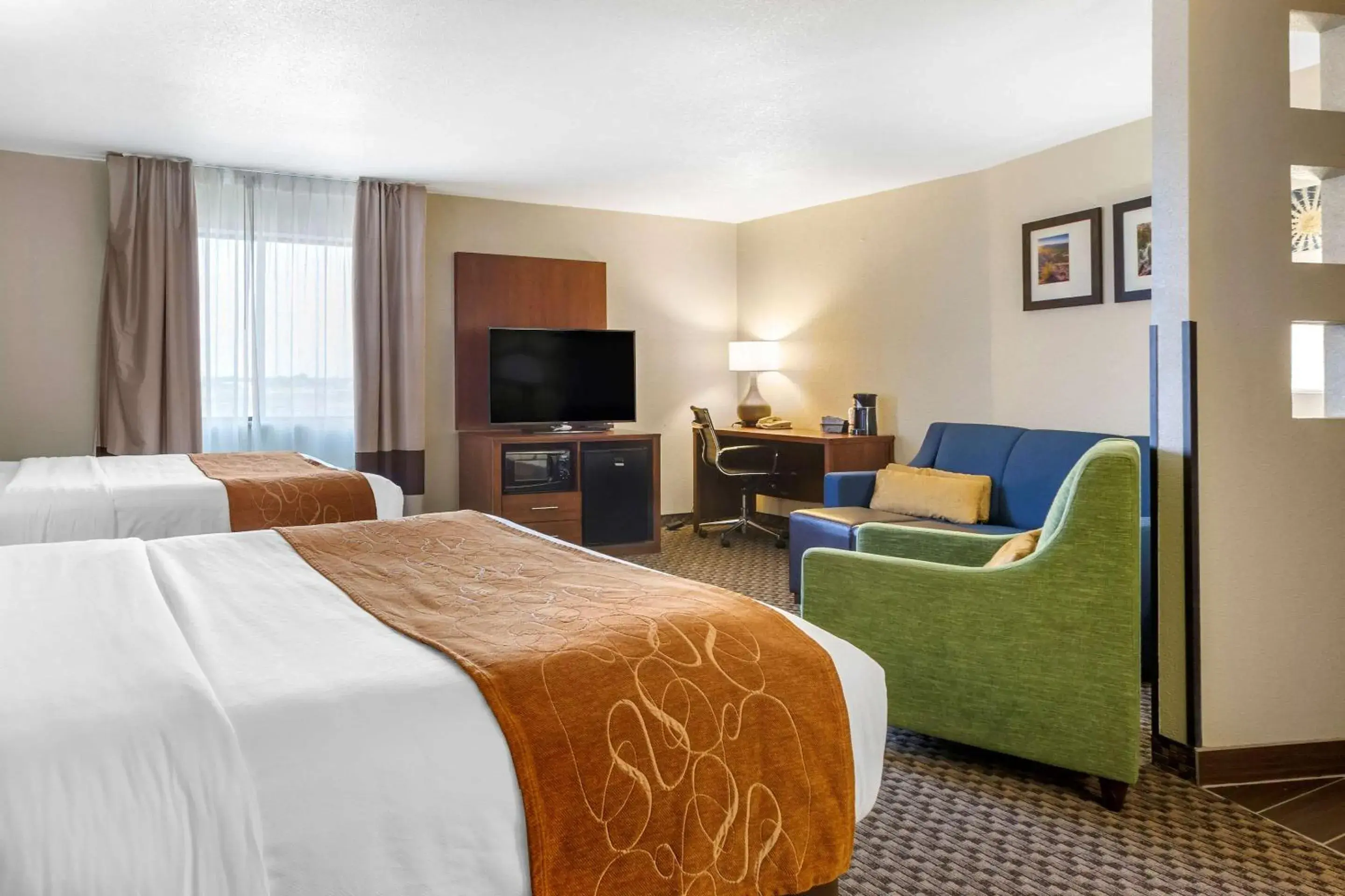 Photo of the whole room, Bed in Comfort Suites Hobbs Photo of the whole room, Bed in Comfort Suites Hobbs