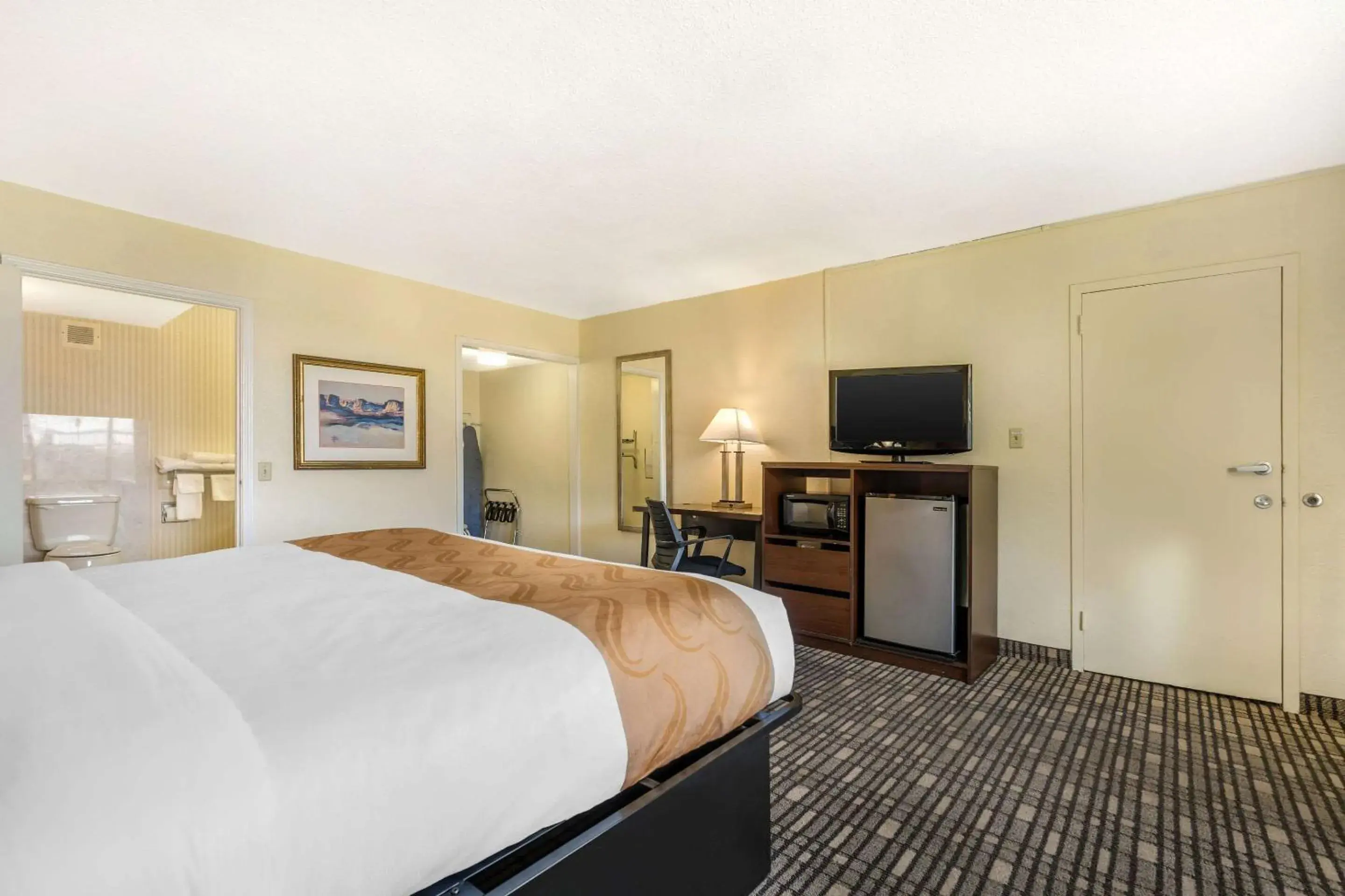 Bedroom, Bed in Quality Inn Tucumcari Bedroom, Bed in Quality Inn Tucumcari