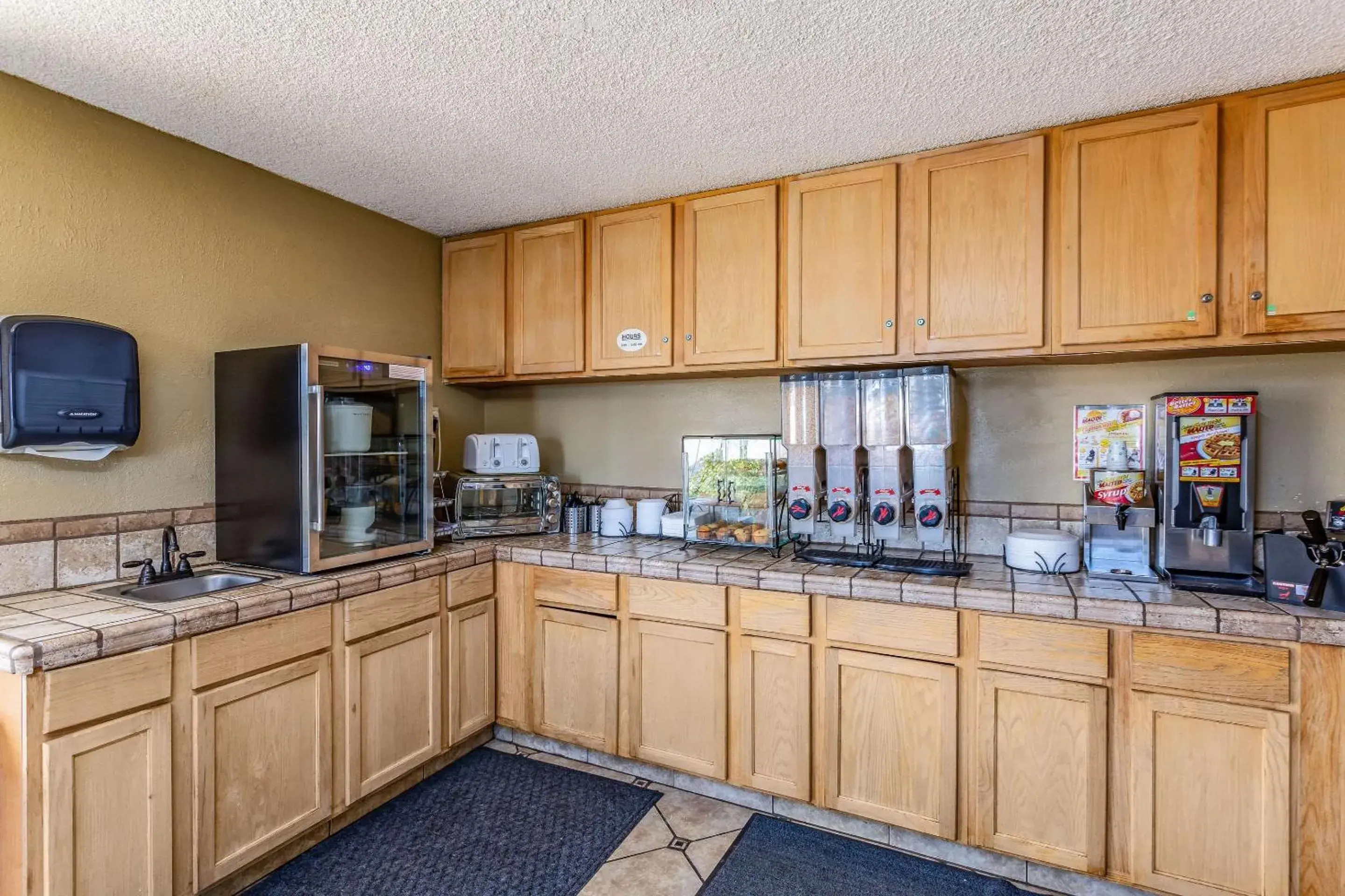 Restaurant/places to eat in Rodeway Inn Restaurant/places to eat in Rodeway Inn