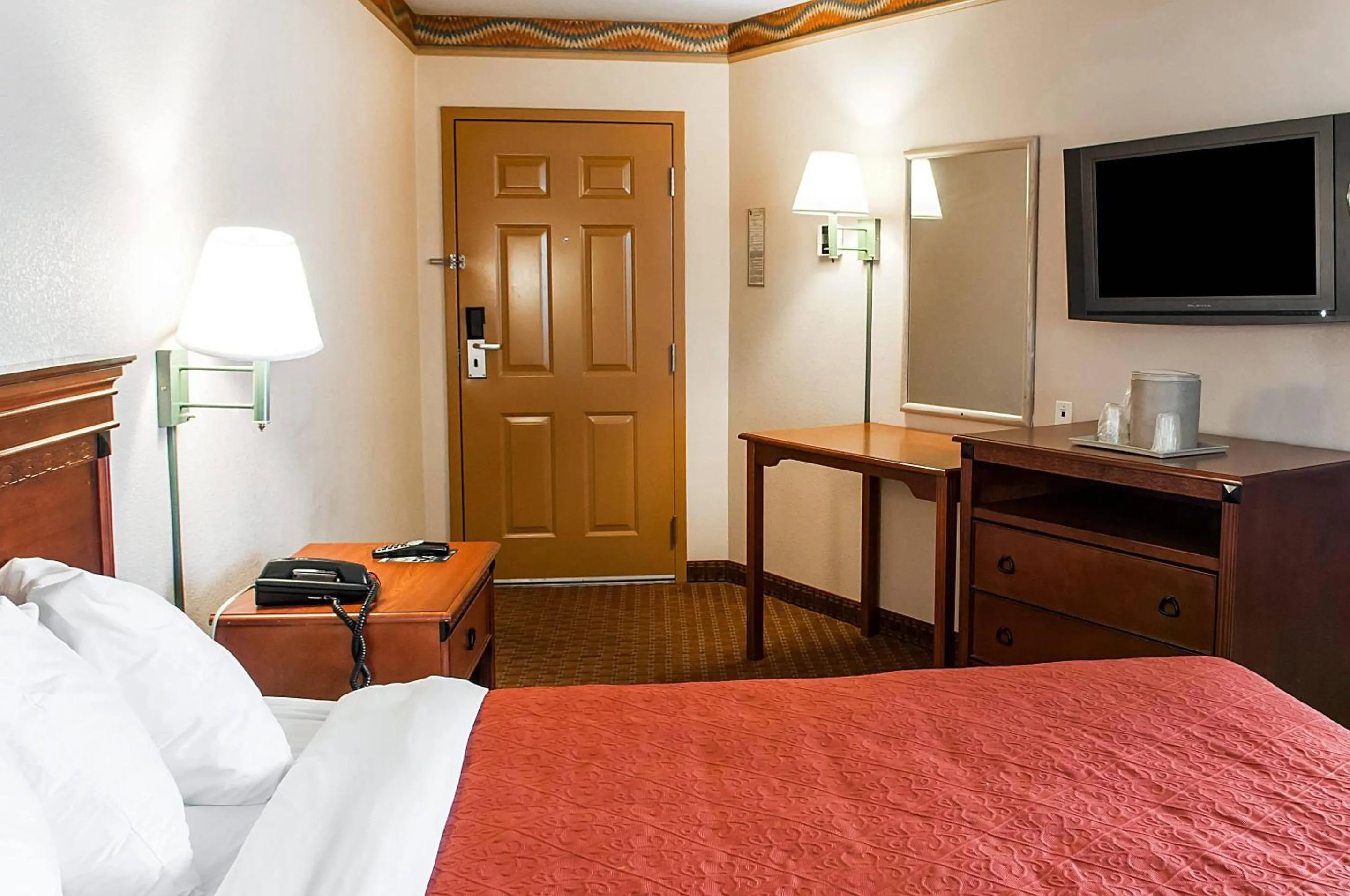 Bedroom, Bed in Quality Inn & Suites Las Cruces - University Area