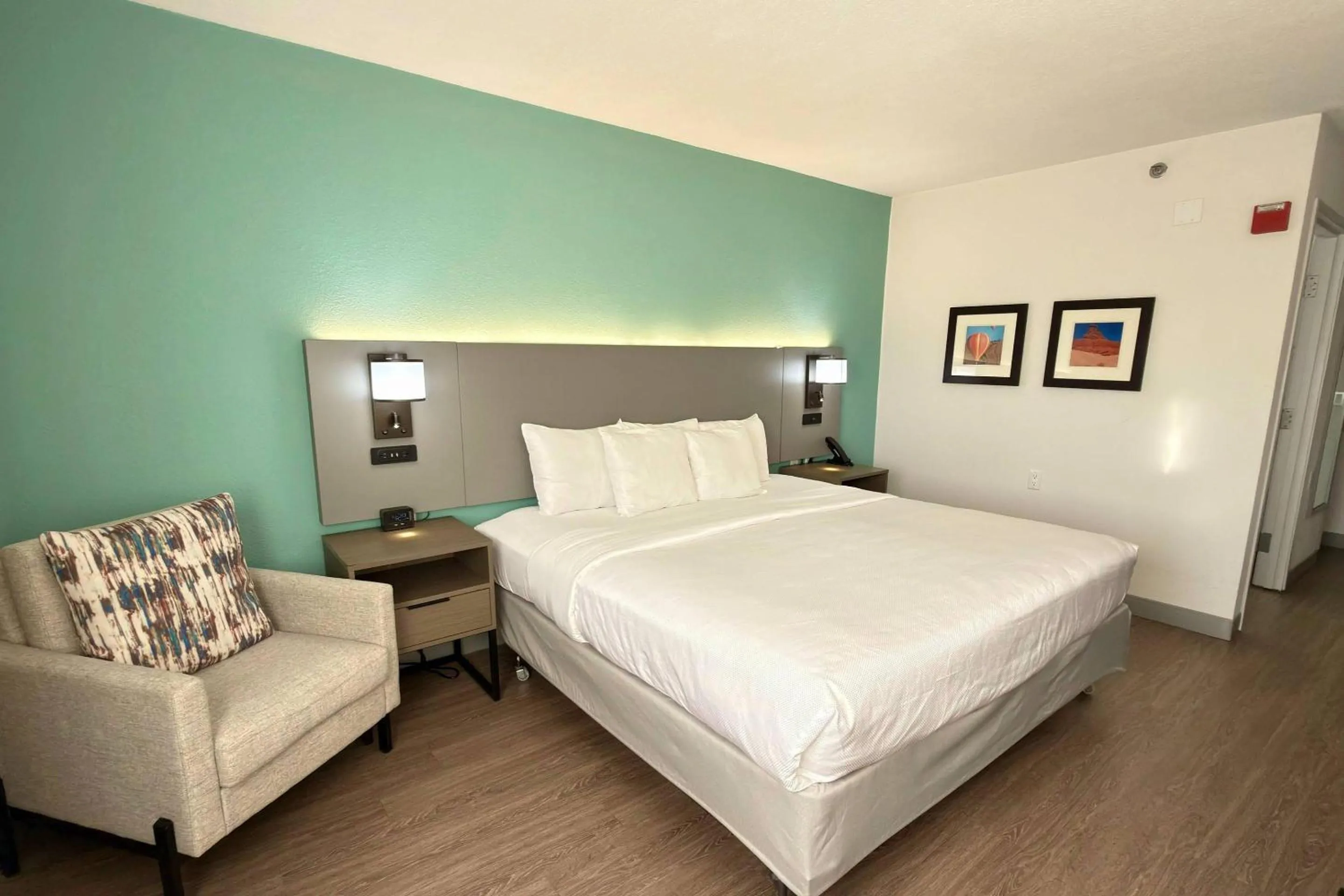 Bedroom, Bed in Comfort Inn Gallup I-40 Exit 20