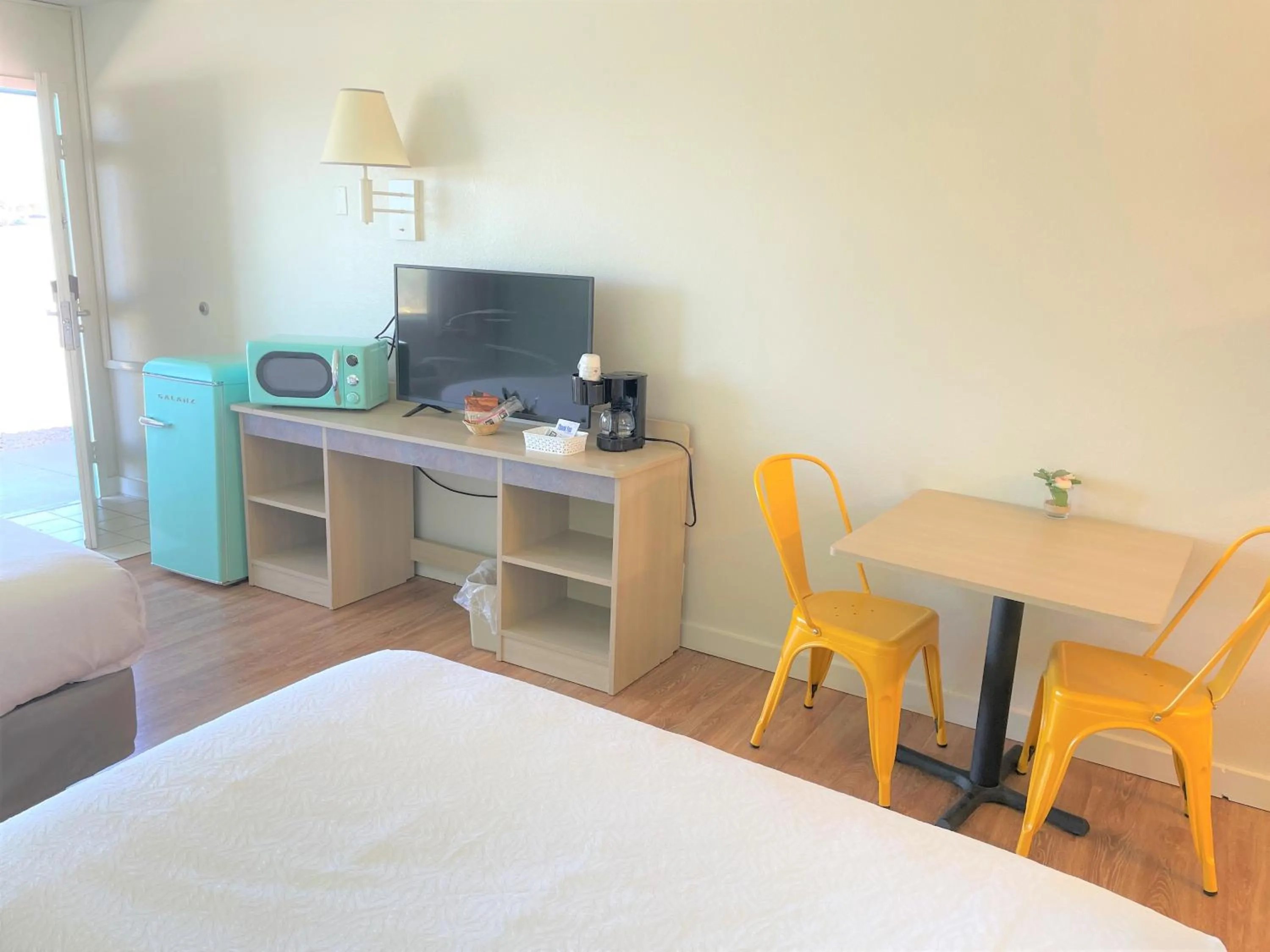 Bedroom, Bed in LuLu Silver City