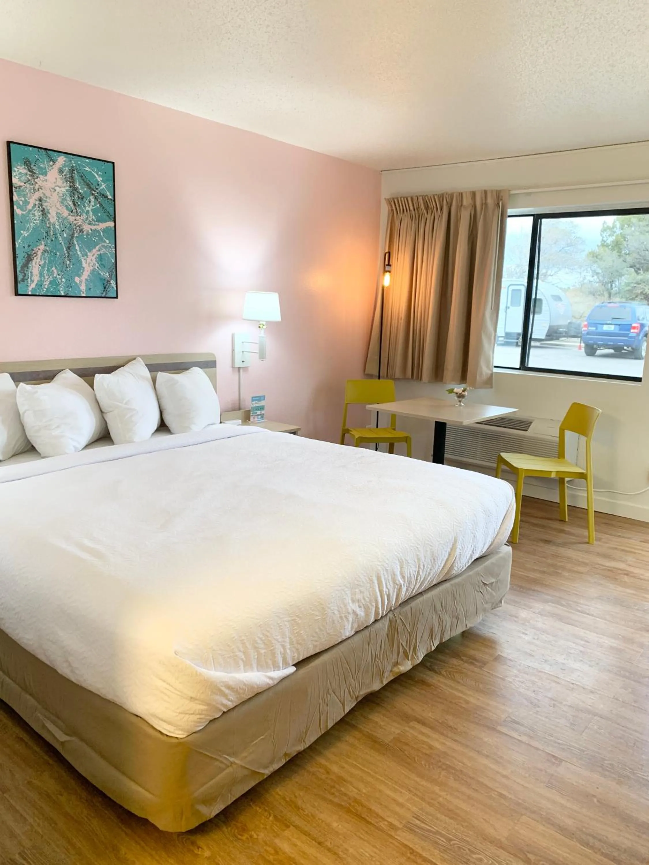 Bedroom, Bed in LuLu Silver City