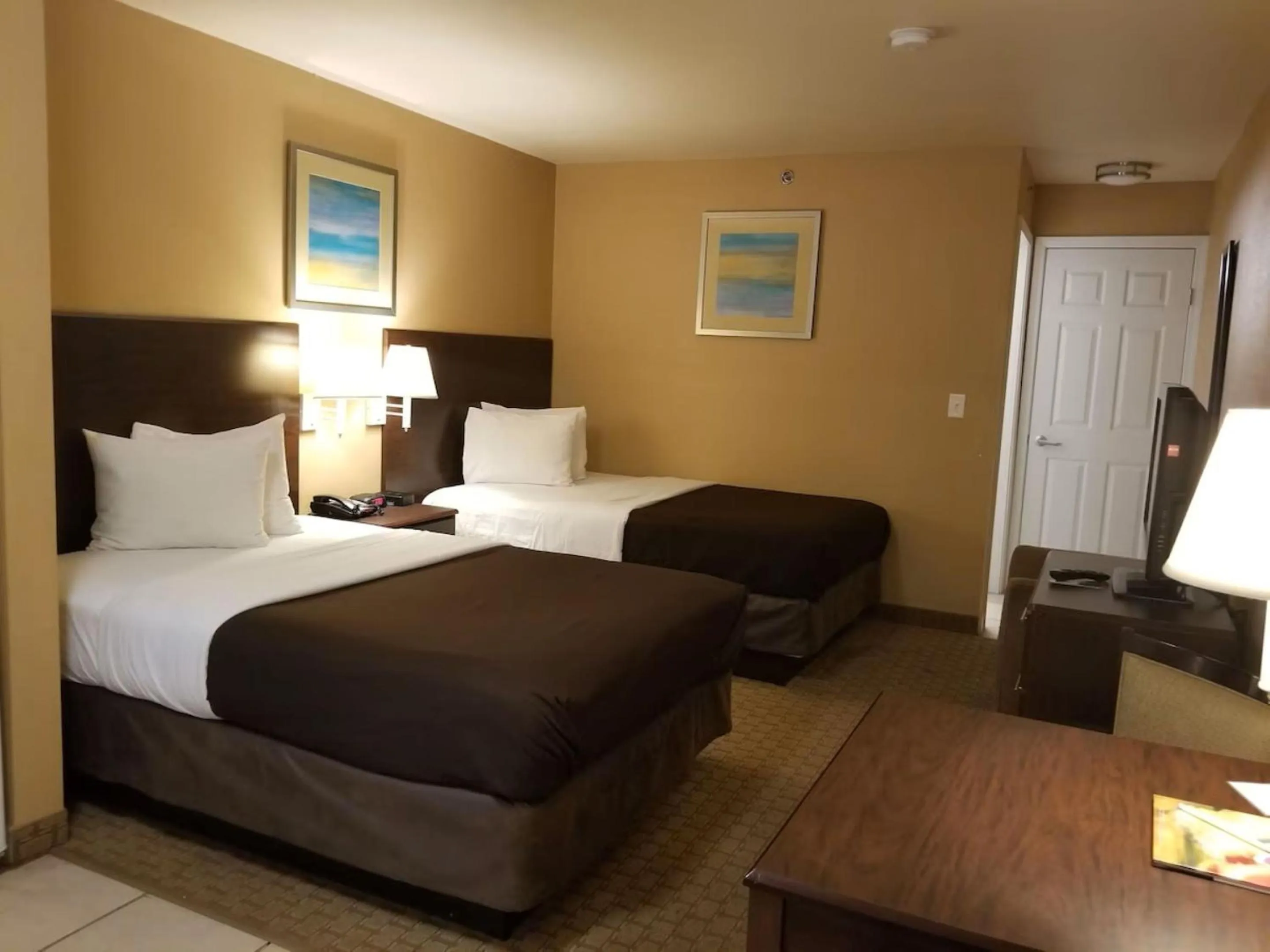 Bedroom, Bed in Suburban Studios Alamogordo