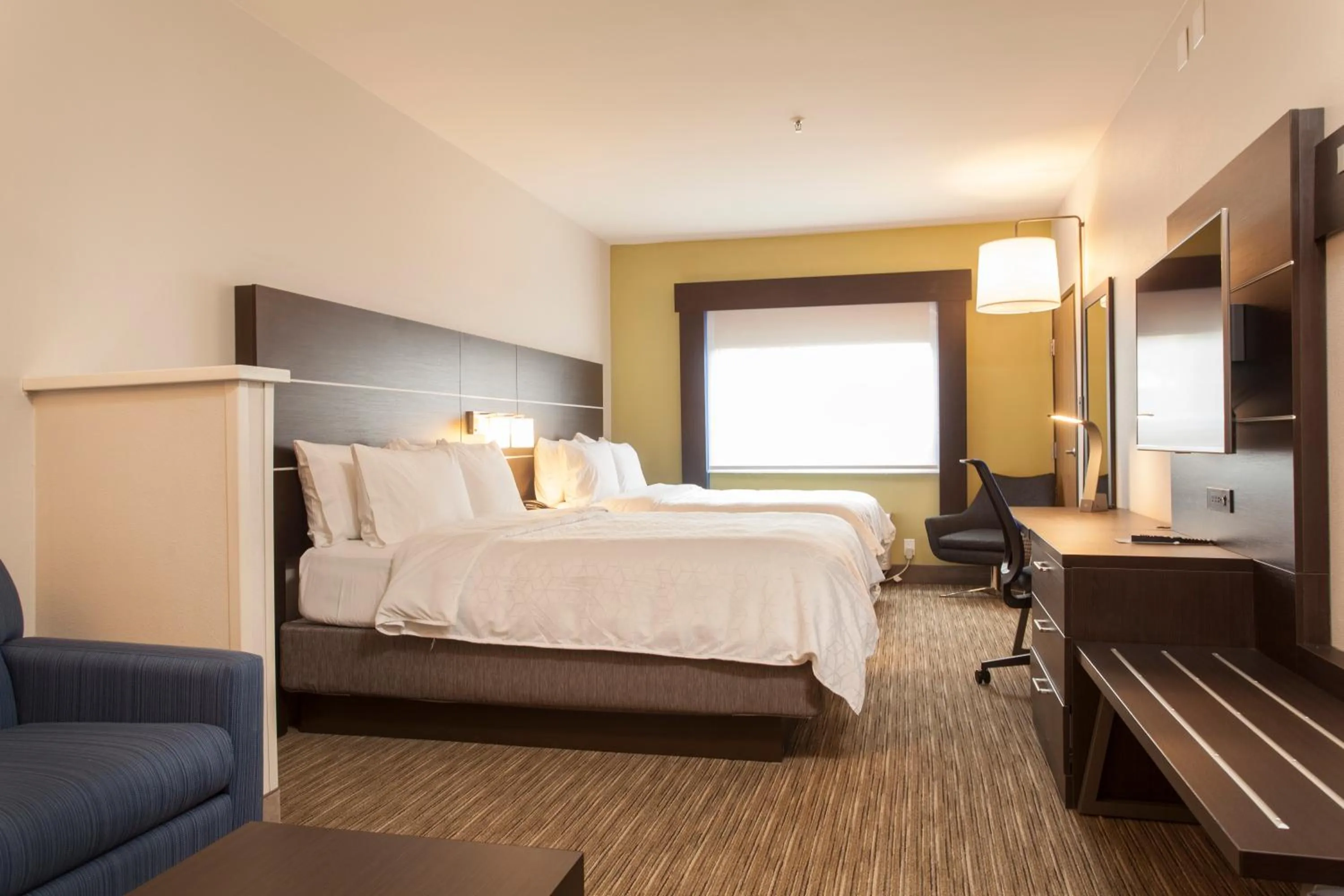 Bed in Holiday Inn Express & Suites - Santa Fe by IHG