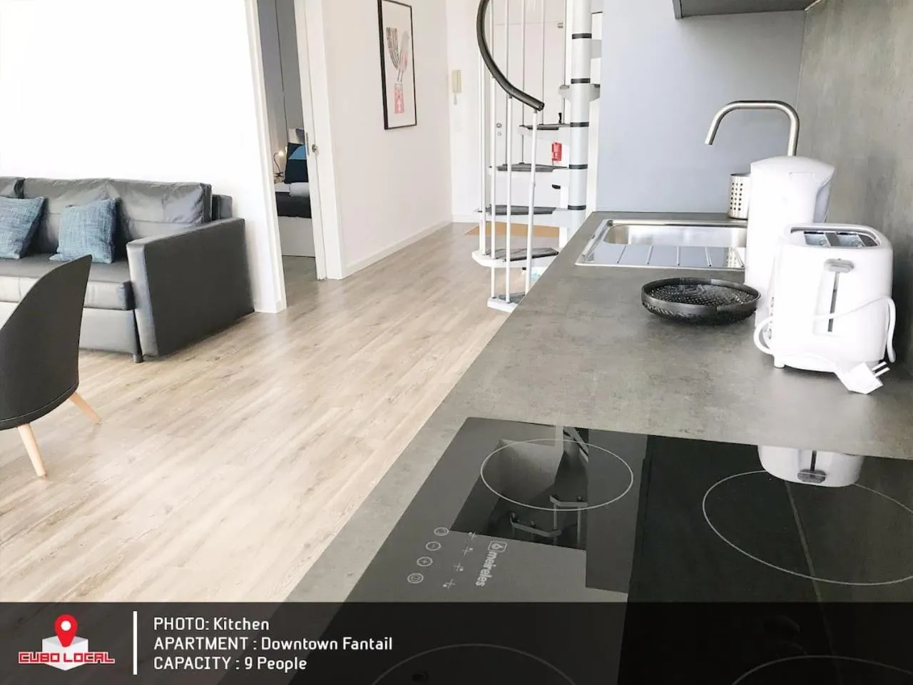 Kitchen or kitchenette in Downtown Fantail