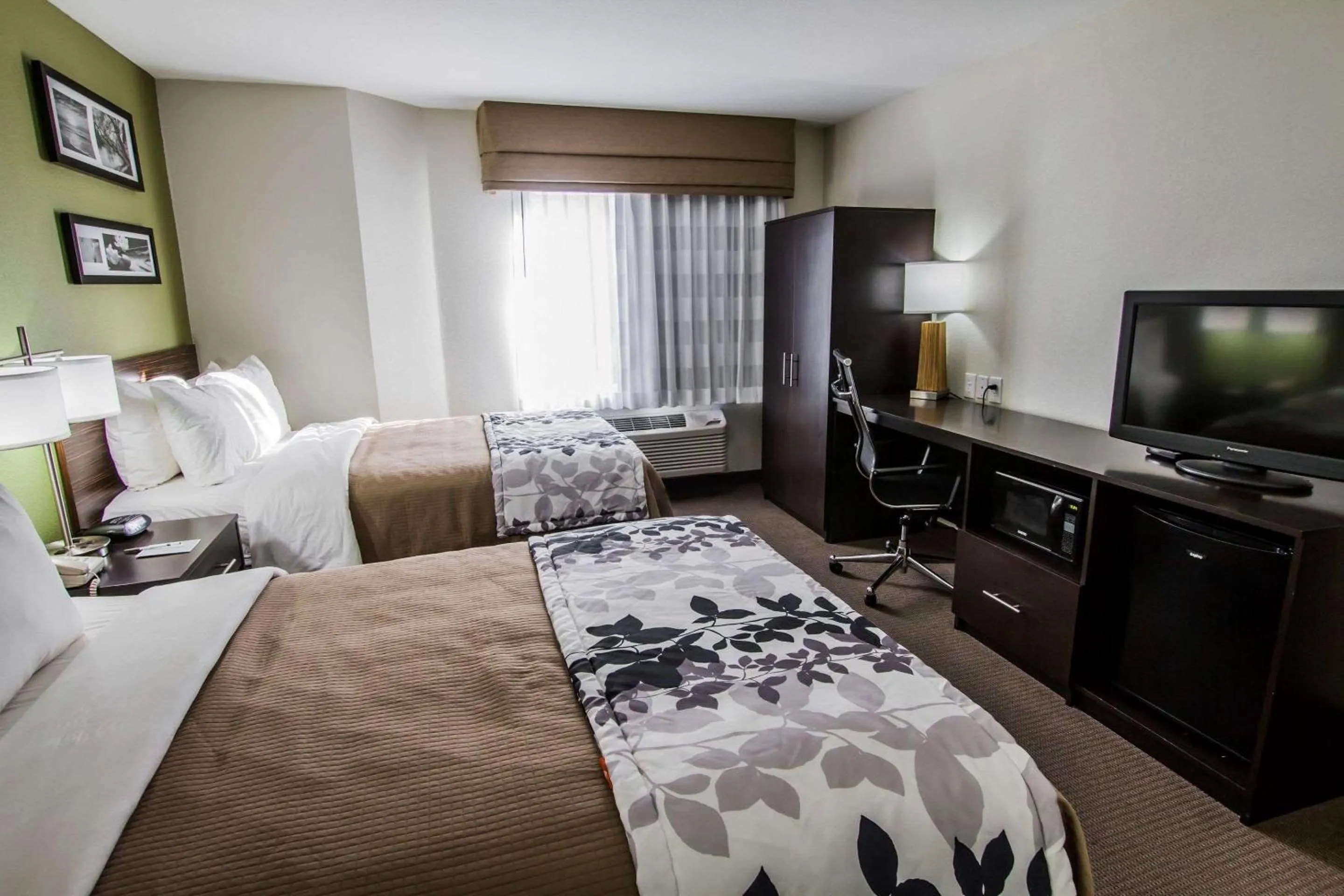 Bedroom, Bed in Sleep Inn Gallup