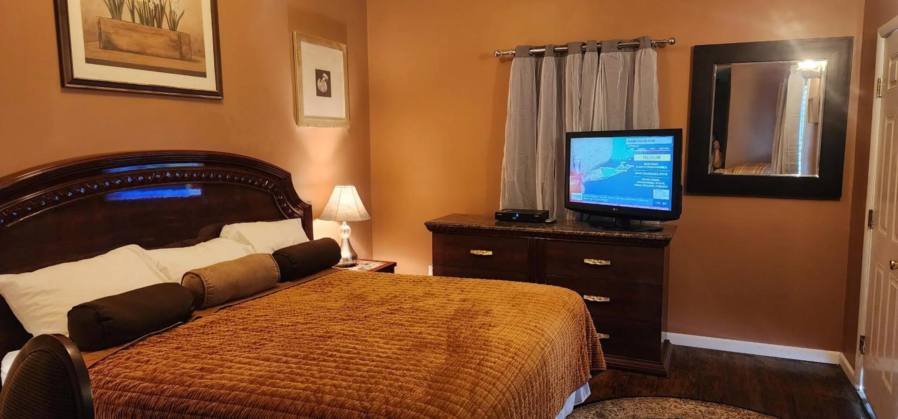 Bed in Sea Haven Resort Motel