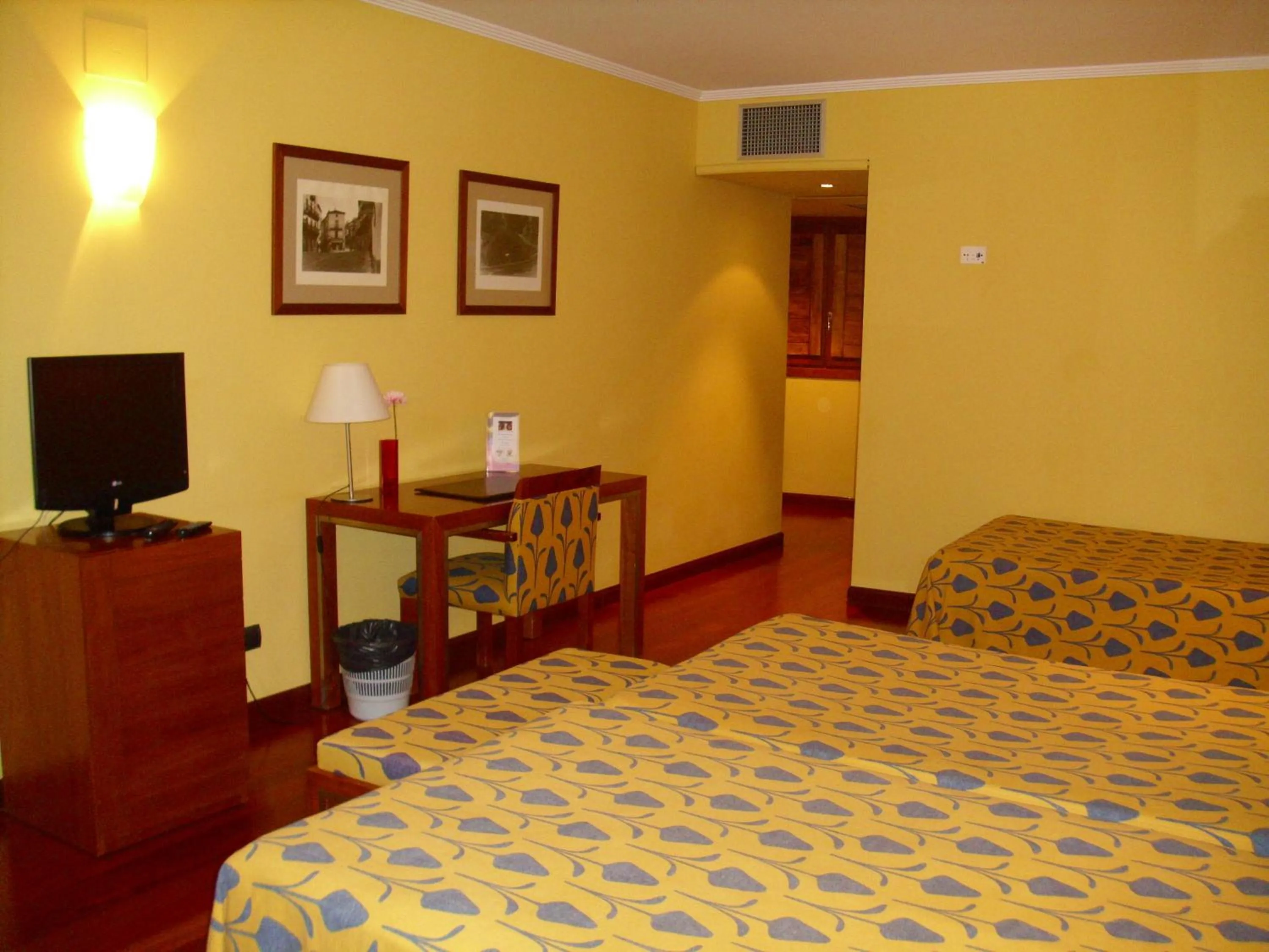 Bed in Hotel Rural Vado del Duratón