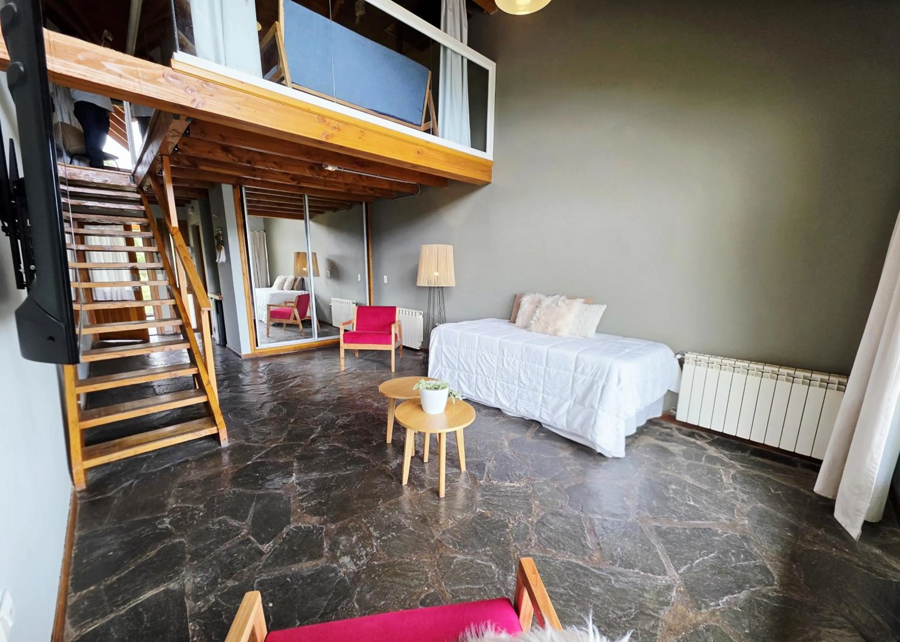 Photo of the whole room, Bed in Pioneros Suites by Grupo Tierra Gaucha