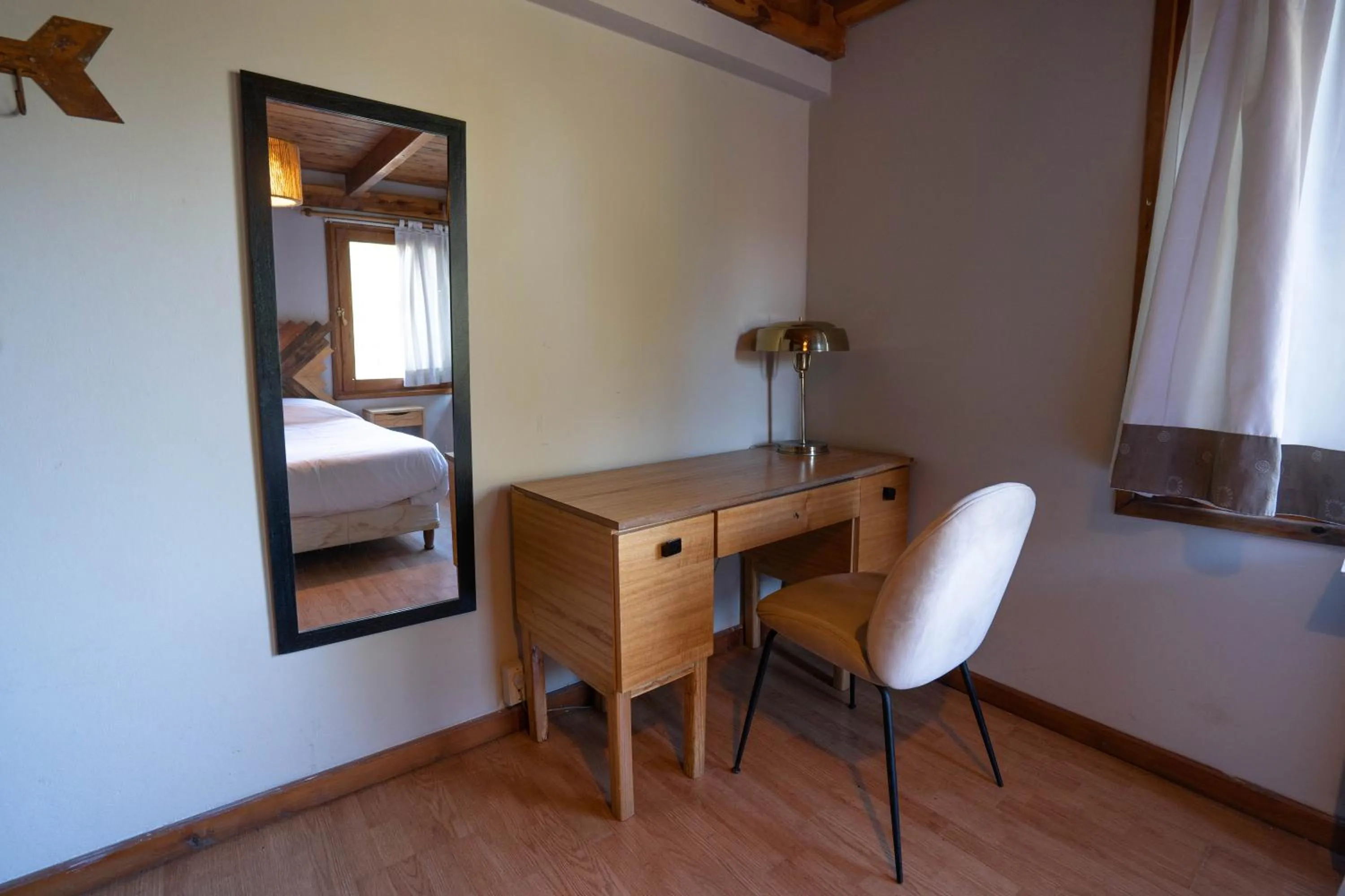 Bedroom, Bed in Pioneros Suites by Grupo Tierra Gaucha
