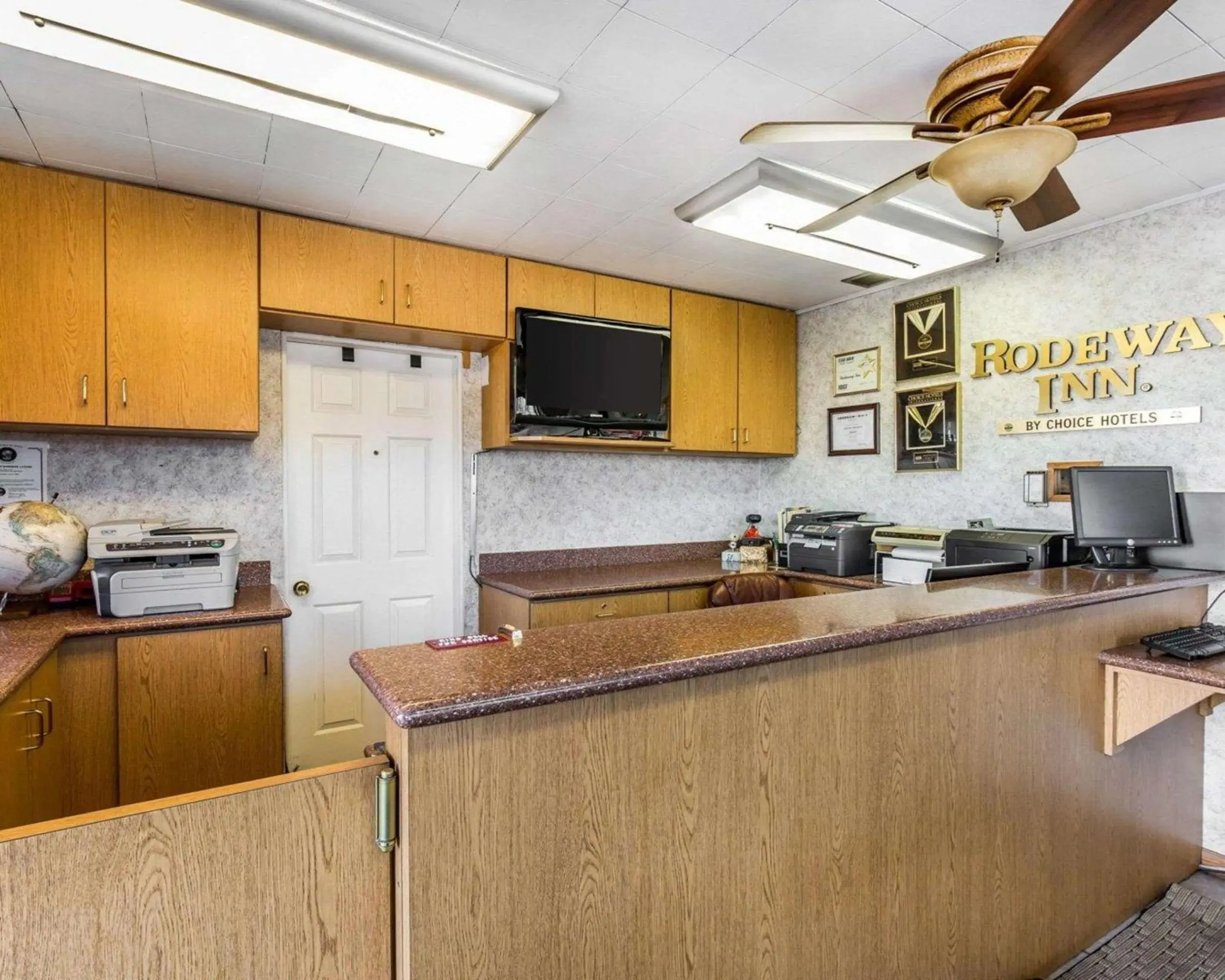 Lobby or reception in Rodeway Inn Elko Downtown Area Lobby or reception in Rodeway Inn Elko Downtown Area