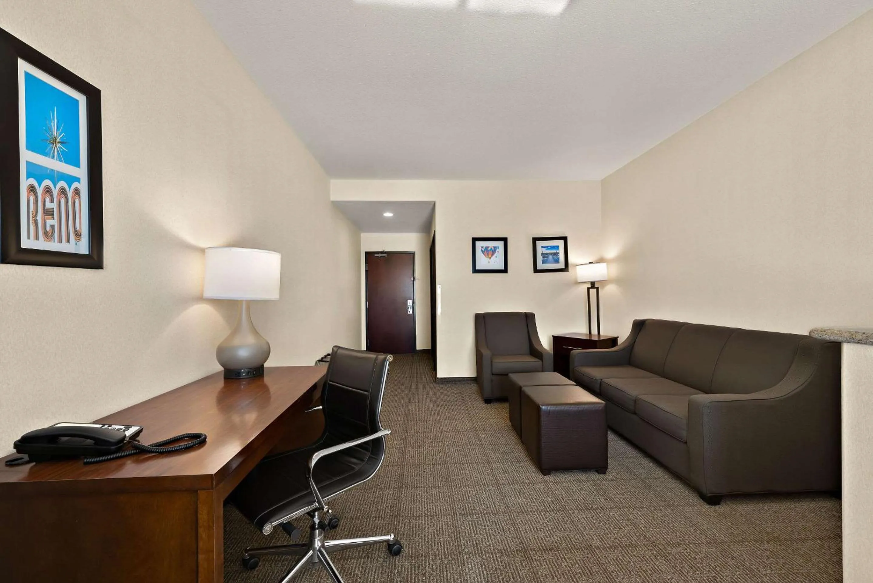 Bedroom in Comfort Inn & Suites Airport Convention Center