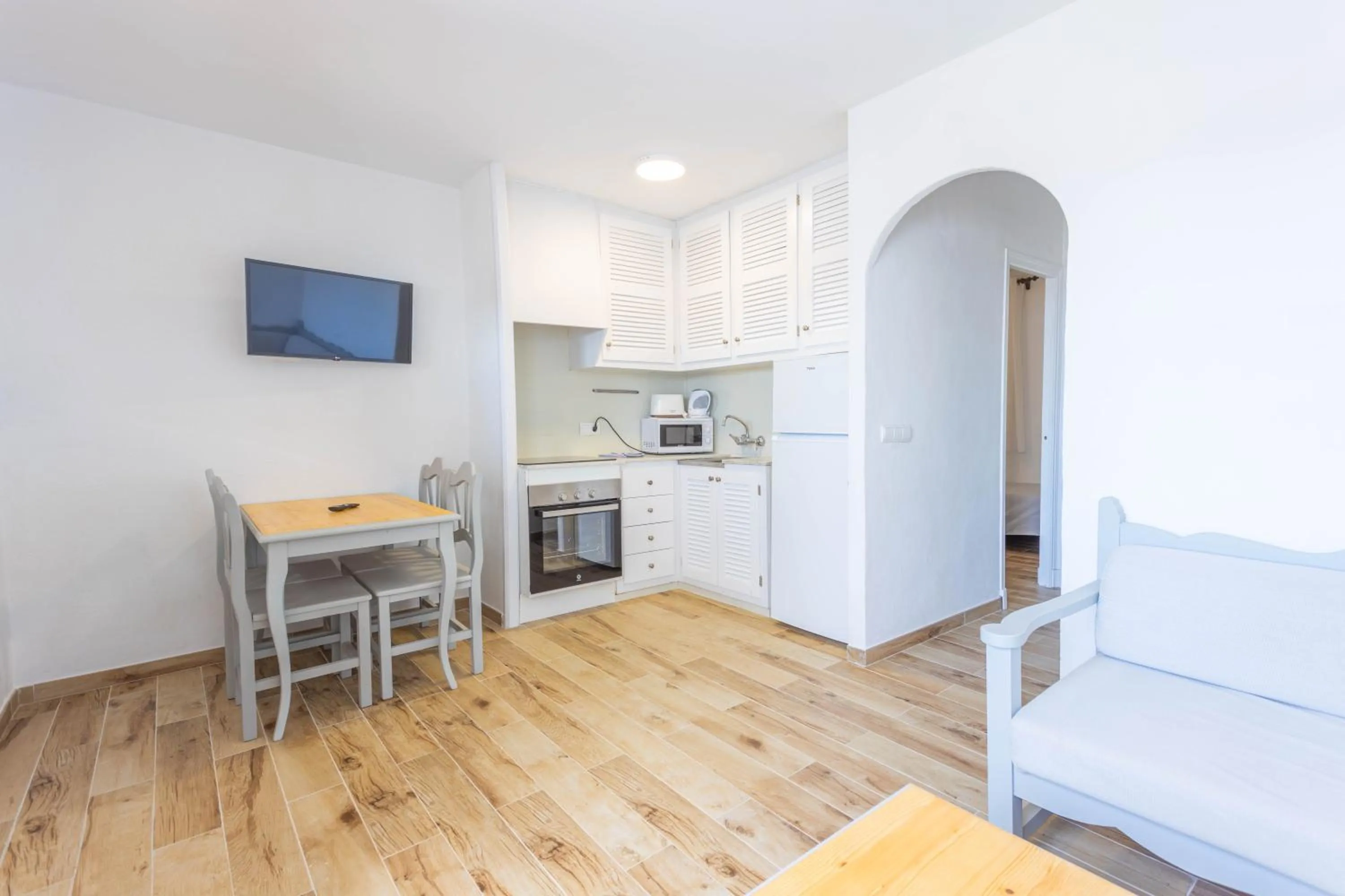 TV and multimedia in Apartamentos Son Bou Gardens By MENORCARENTALS